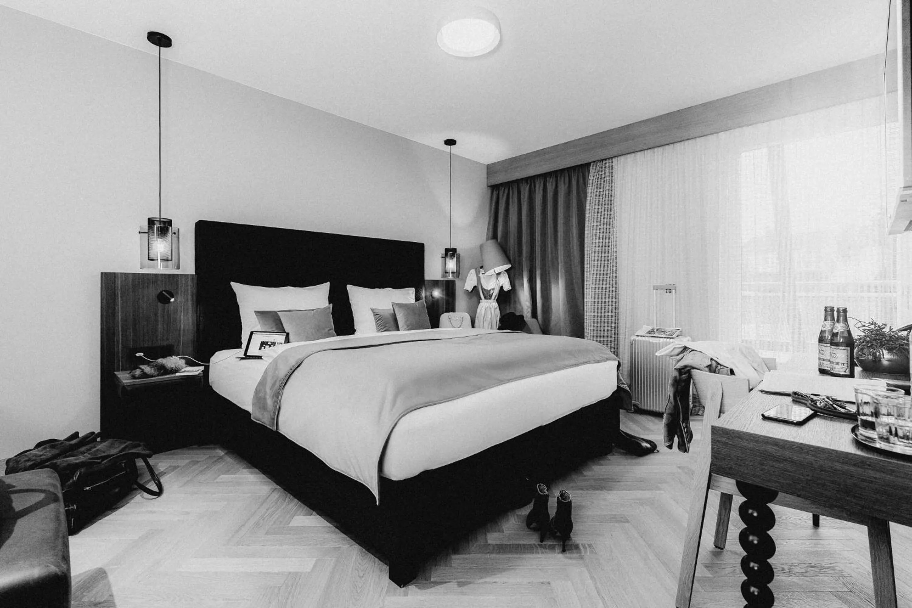 Photo of the whole room, Bed in zumOXN