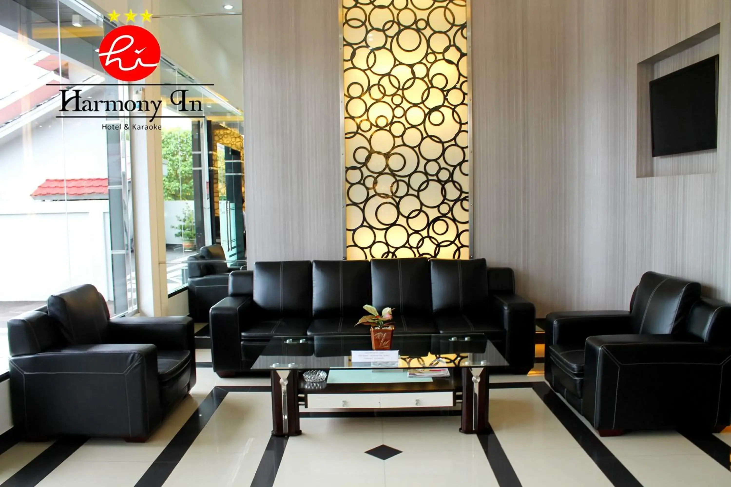 Lobby or reception in Hotel Harmony In & Karaoke Lobby or reception in Hotel Harmony In & Karaoke