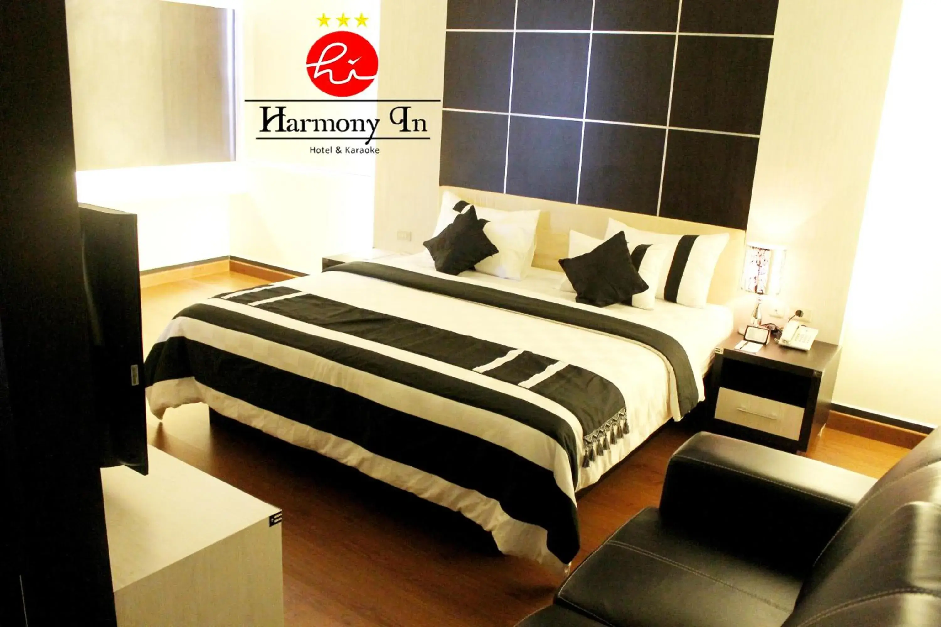 Bedroom, Bed in Hotel Harmony In & Karaoke Bedroom, Bed in Hotel Harmony In & Karaoke