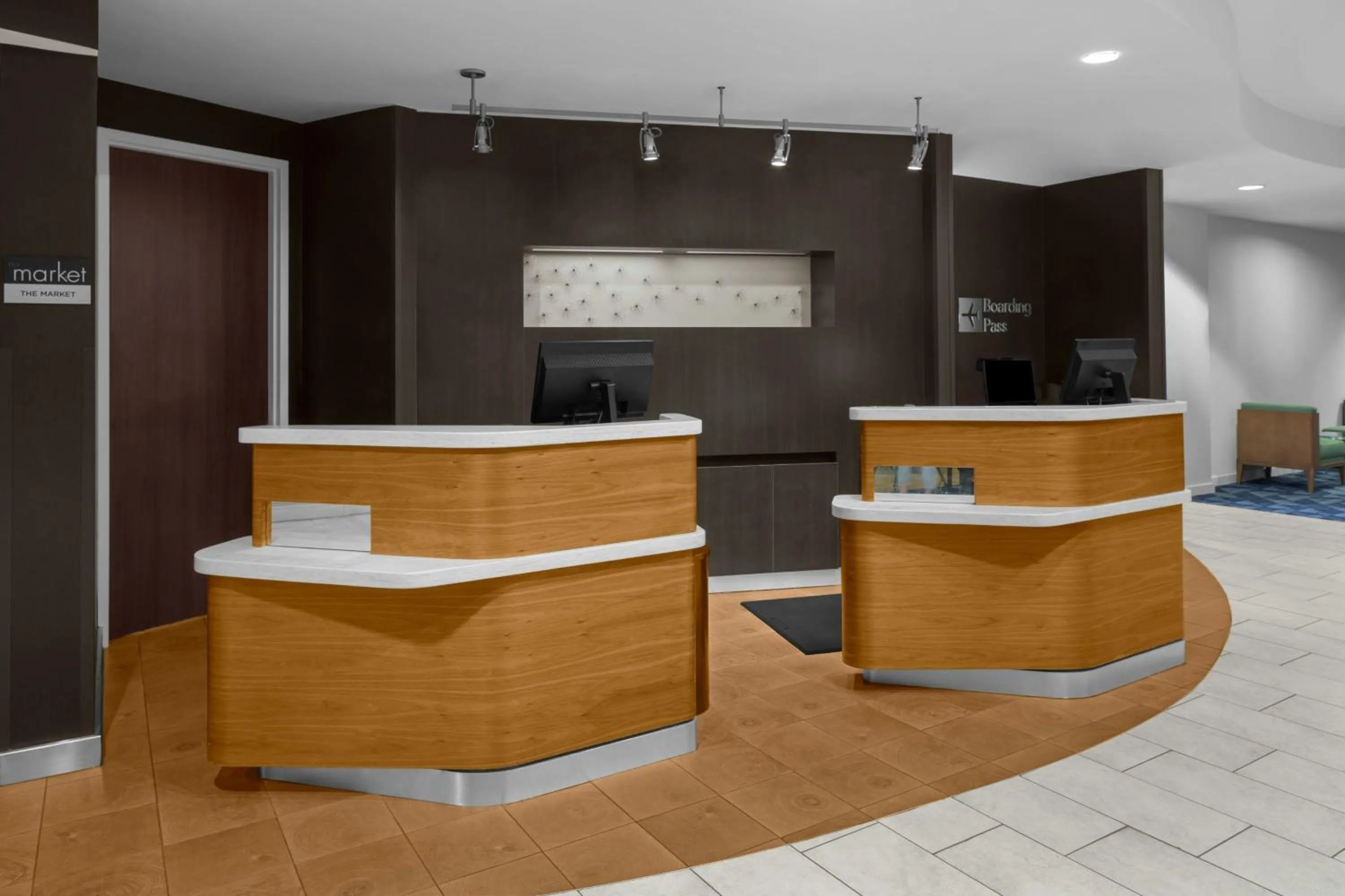 Lobby or reception in Courtyard Tampa Oldsmar