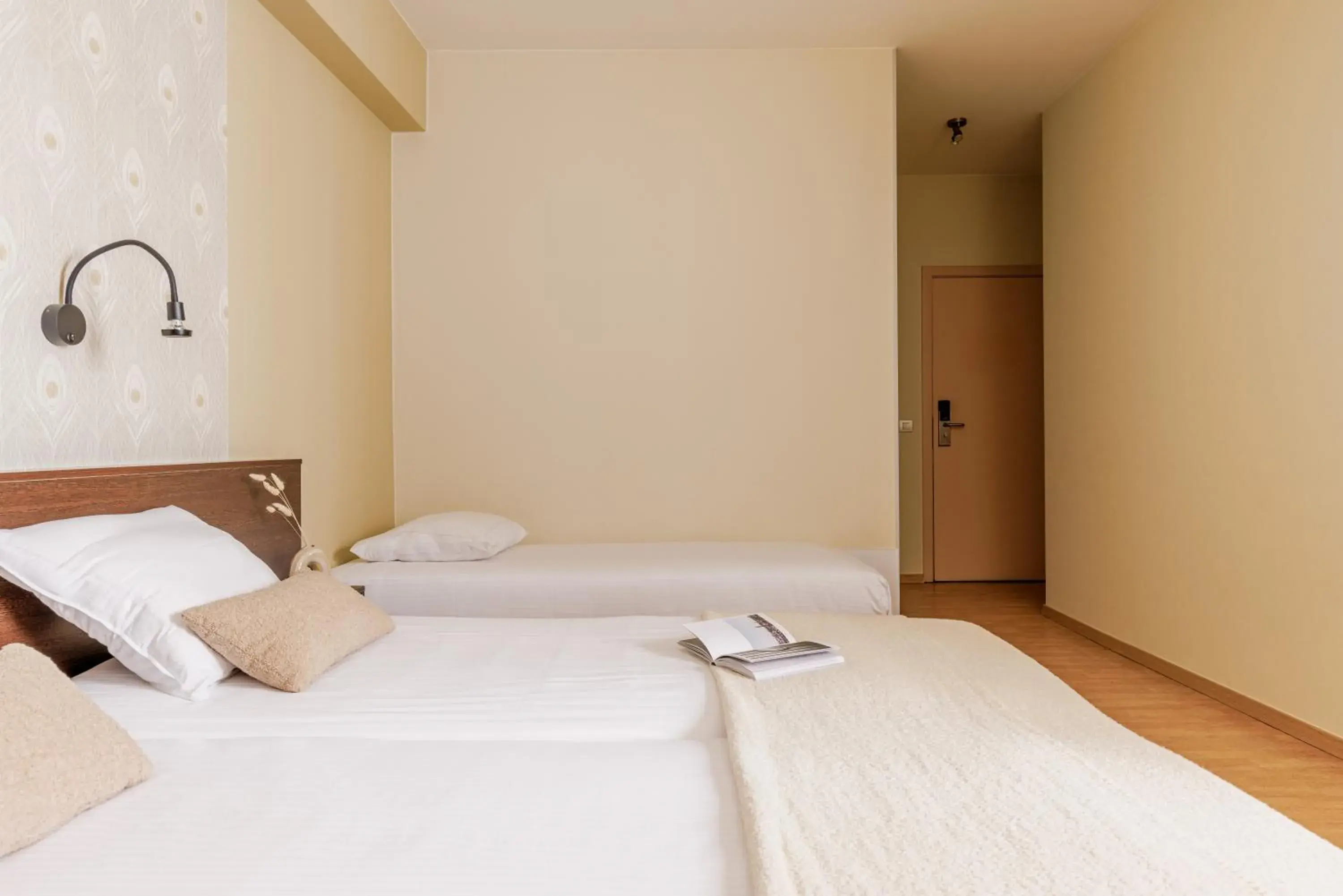 Triple Room in Hotel Corner House by WP Hotels Triple Room in Hotel Corner House by WP Hotels
