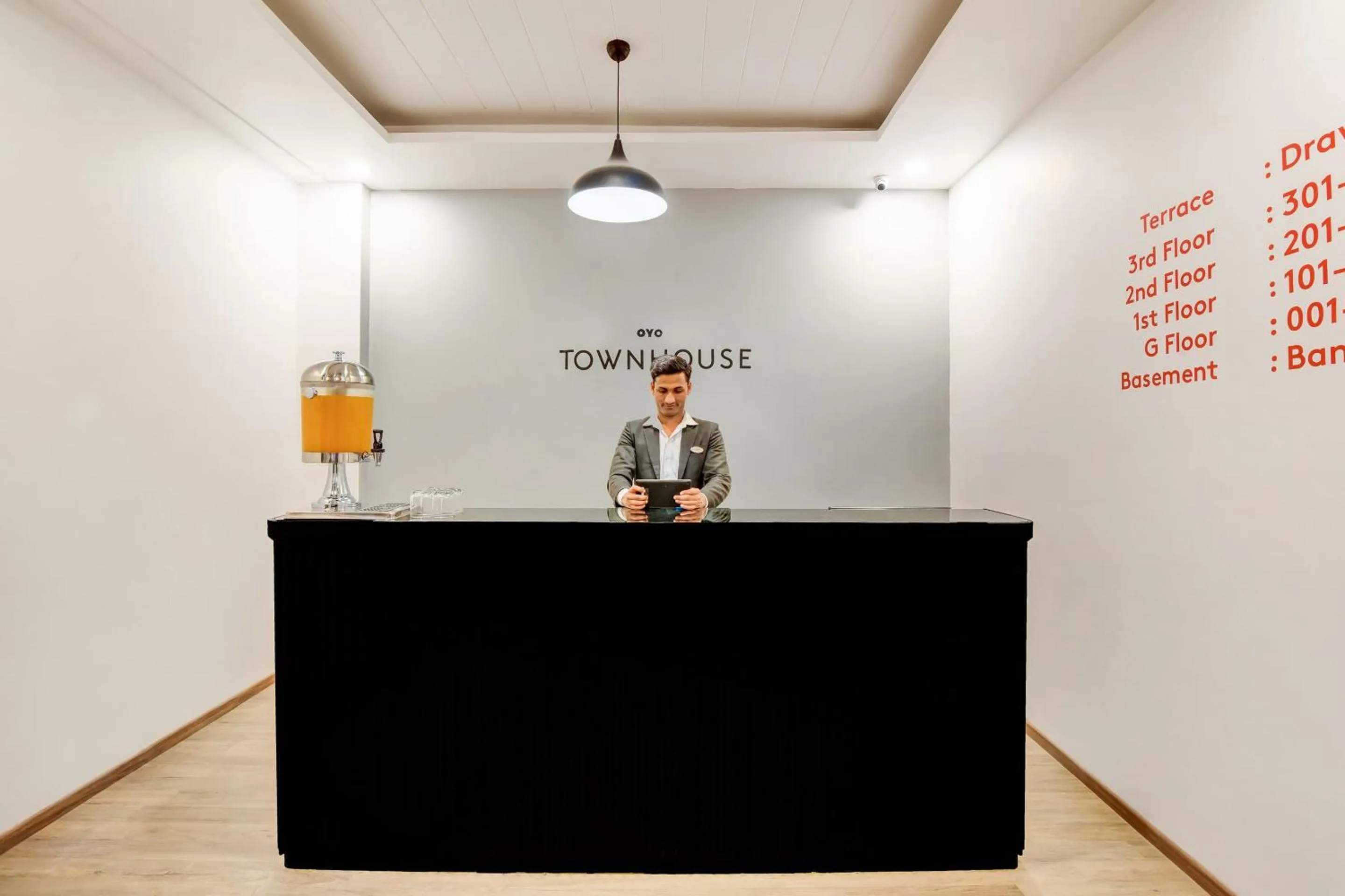 Lobby or reception in Townhouse Jaipur Airport