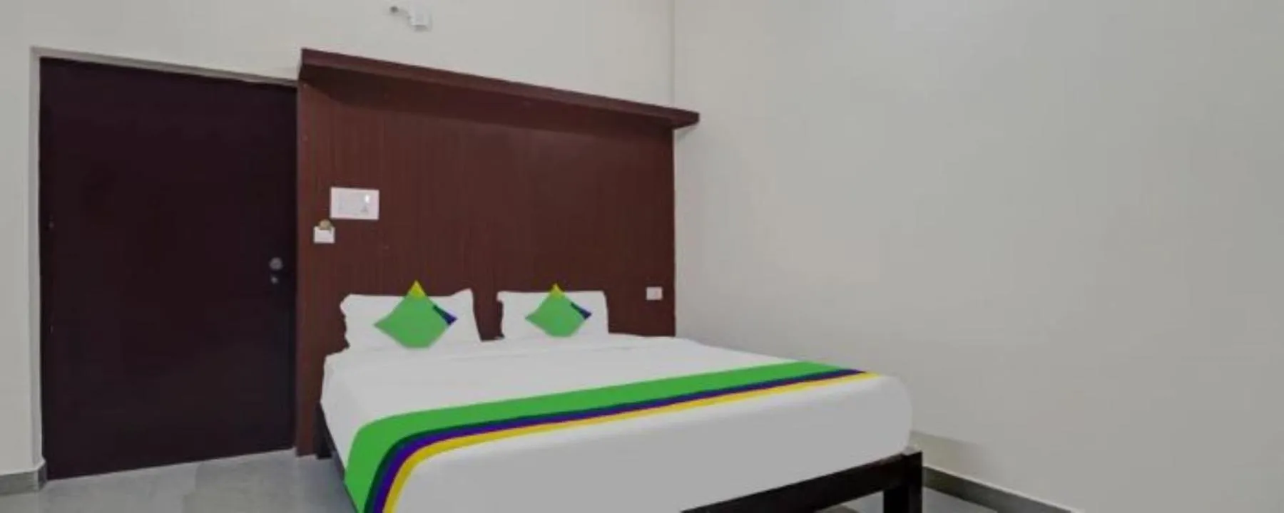 Bed in GRAND JP INN Near 2 km from Gundlupet bus stand