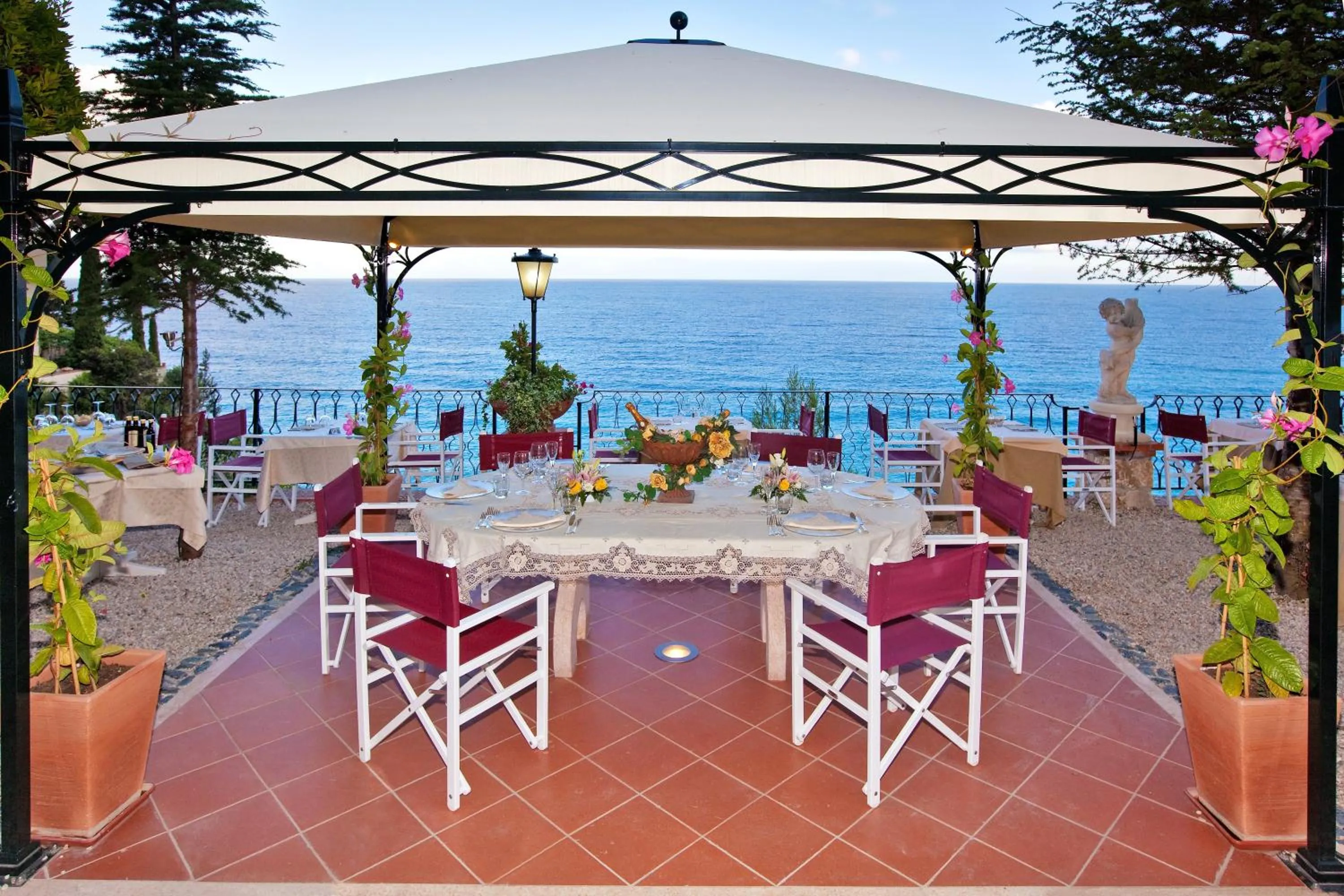 Balcony/Terrace in Hotel Punta Est