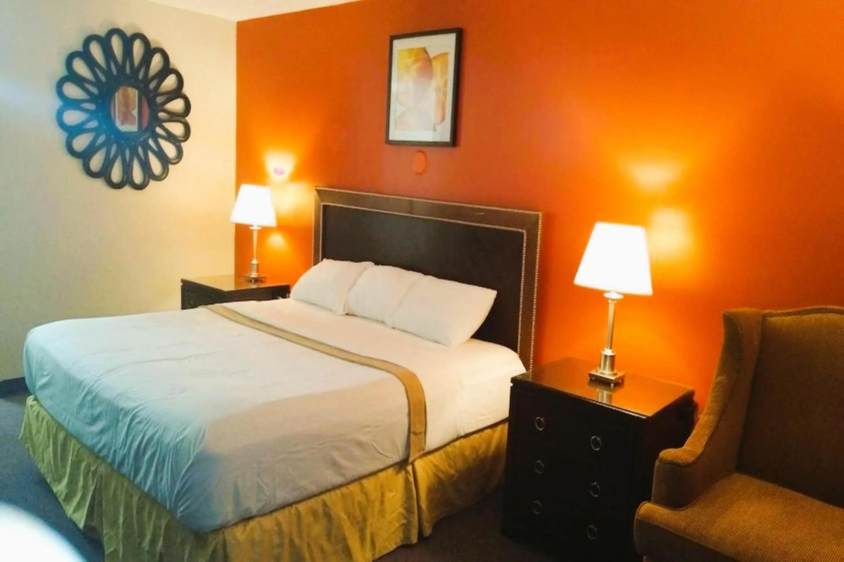 Bedroom in OYO Hotel McIntyre GA, US 441