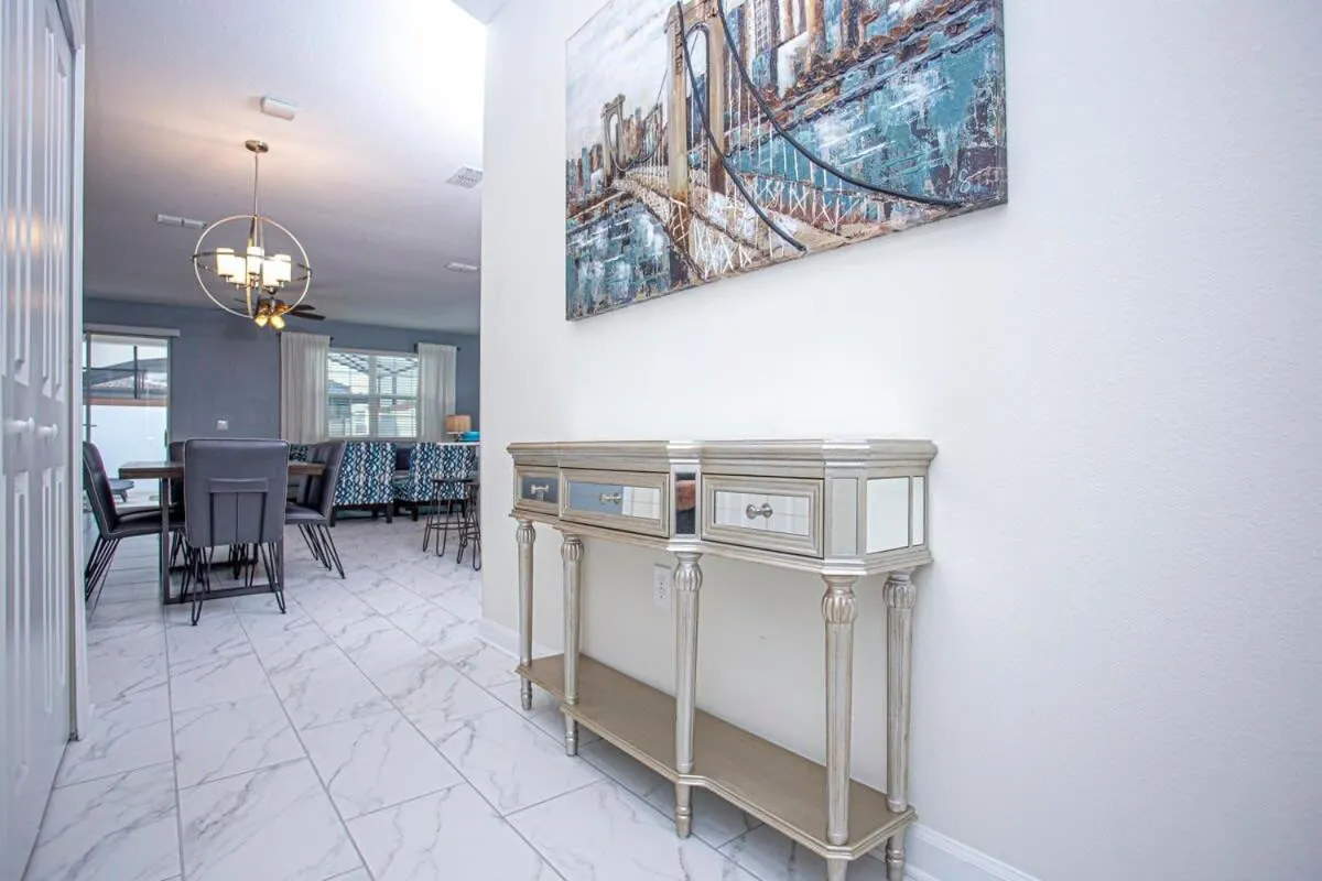 Wonderful 5 Bedroom w/ Pool Close to Disney 4801