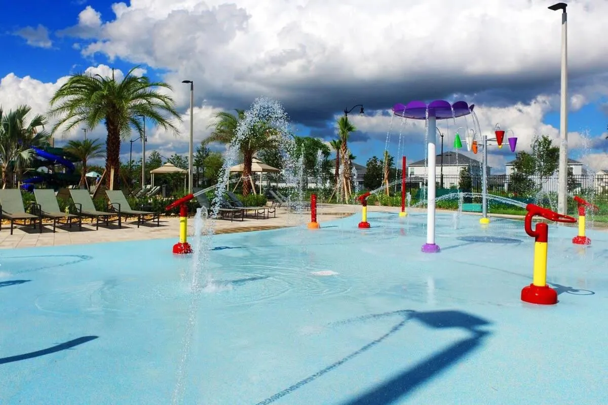 Gorgeous 4 Bedroom w/ Pool Close to Disney 4836