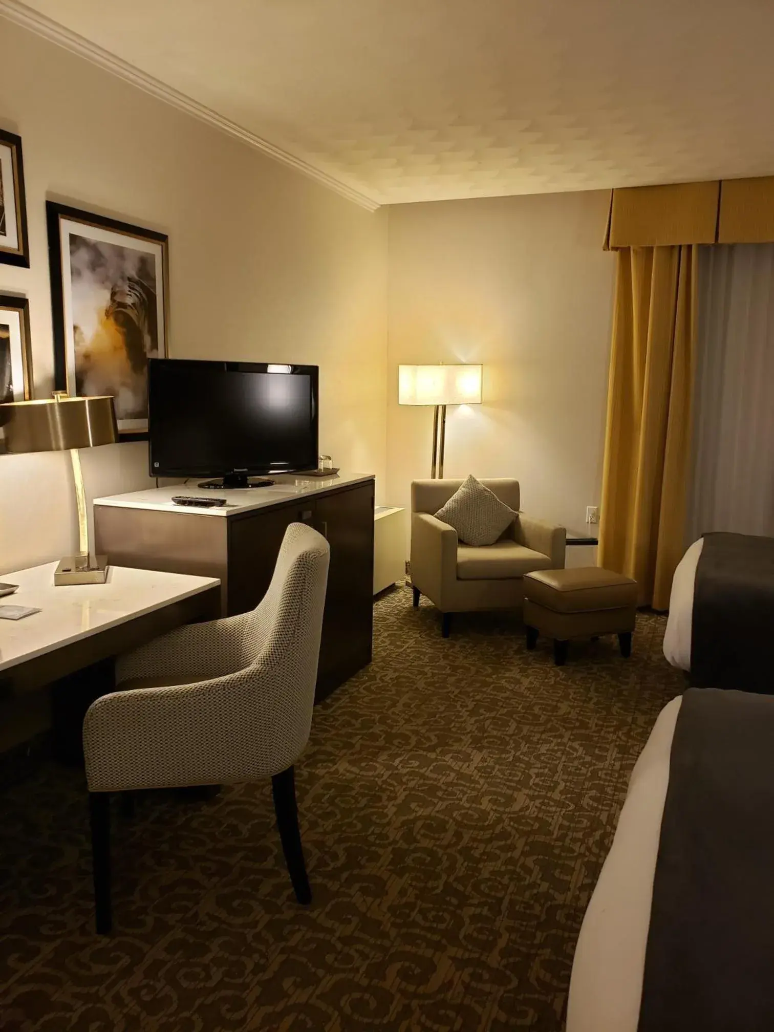 Bedroom, Bed in Radisson Lackawanna Station Hotel Scranton Bedroom, Bed in Radisson Lackawanna Station Hotel Scranton