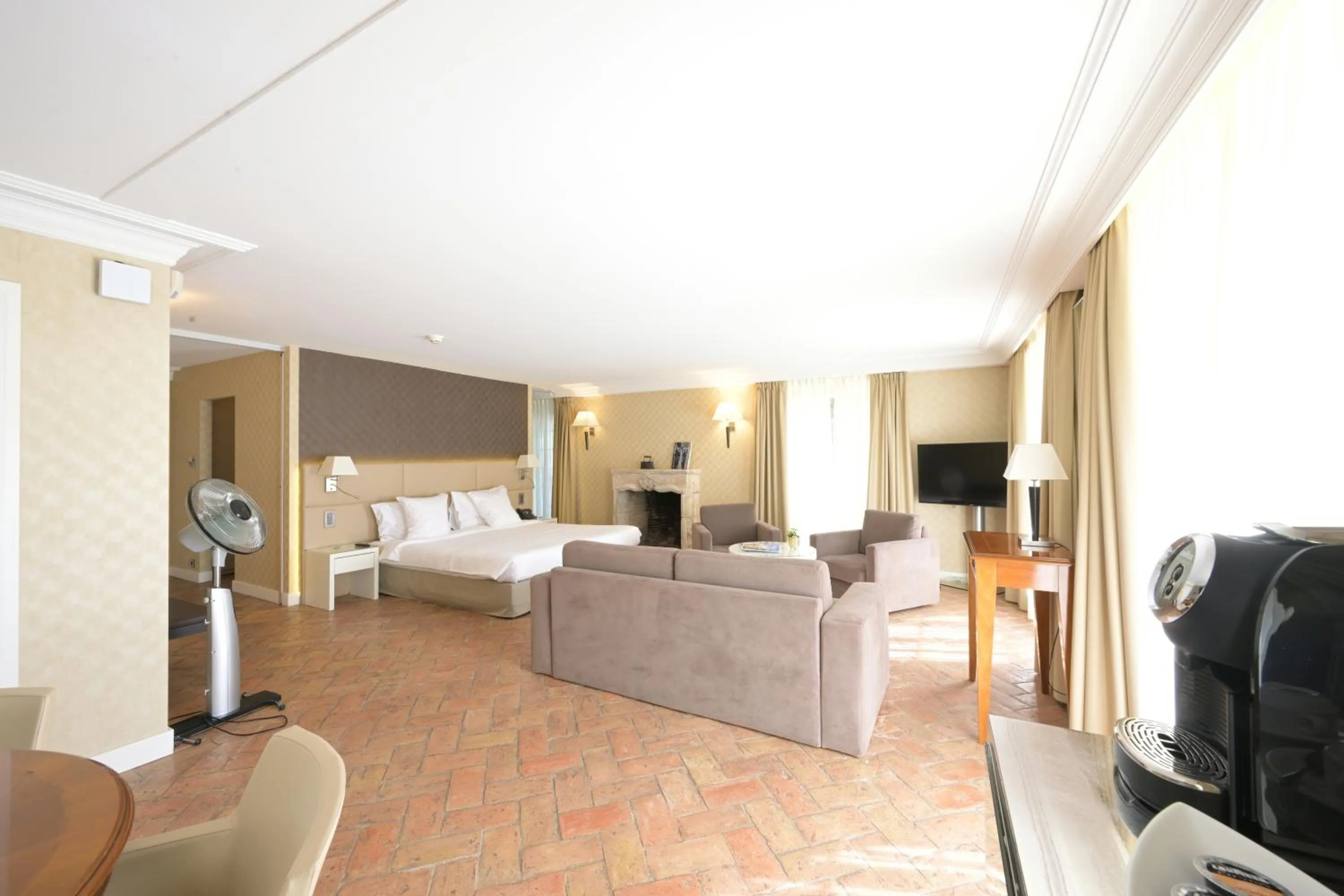 Bed in Château de Bonmont