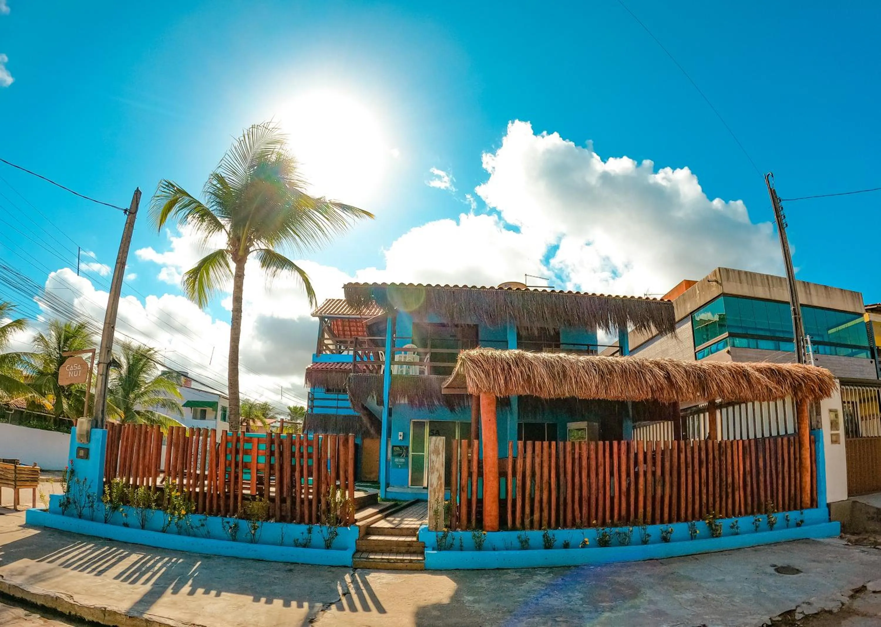 Facade/entrance in Pousada Casa Nui - Porto de Galinhas by Concavus