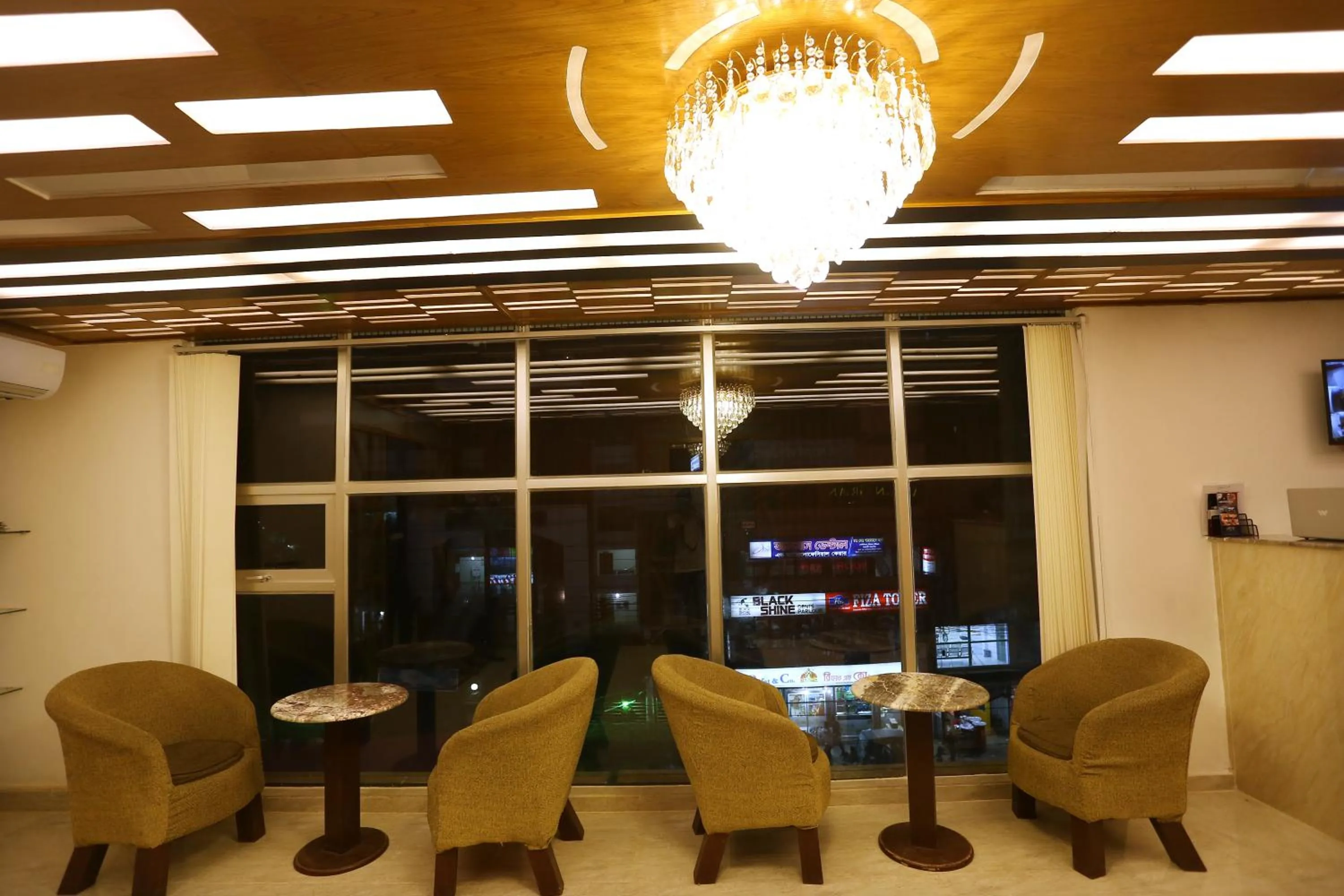 Lobby or reception in The Grand Hotel BD