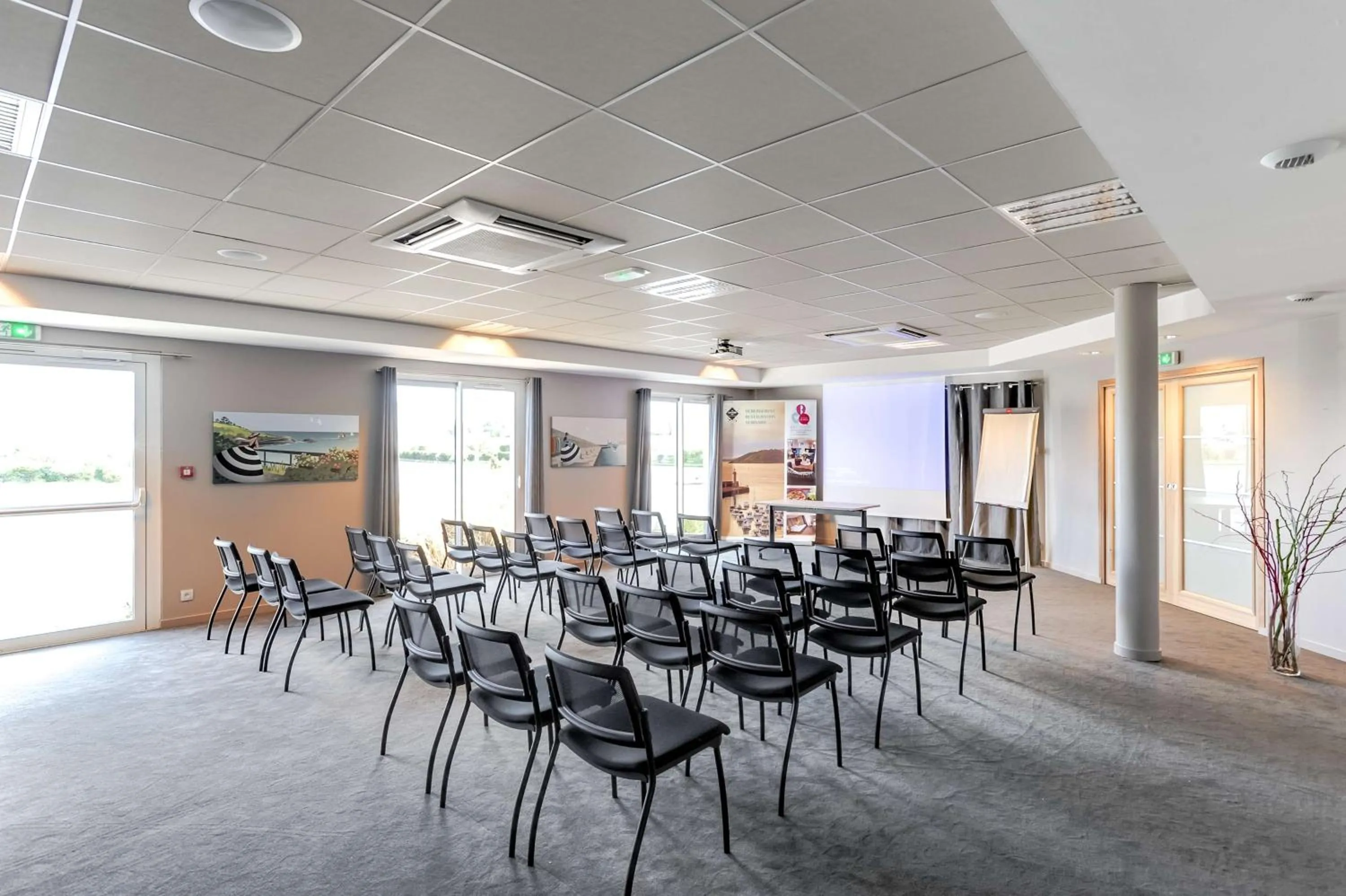 Meeting/conference room in Brit Hotel Le Galion & Spa