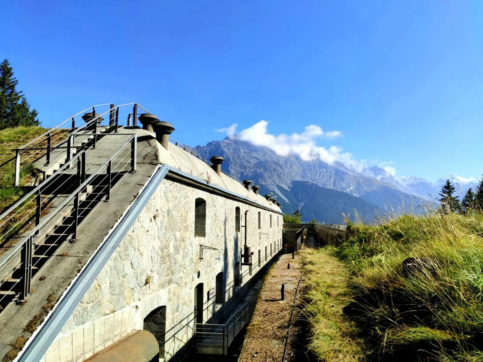 Nearby landmark in Residence Mirage