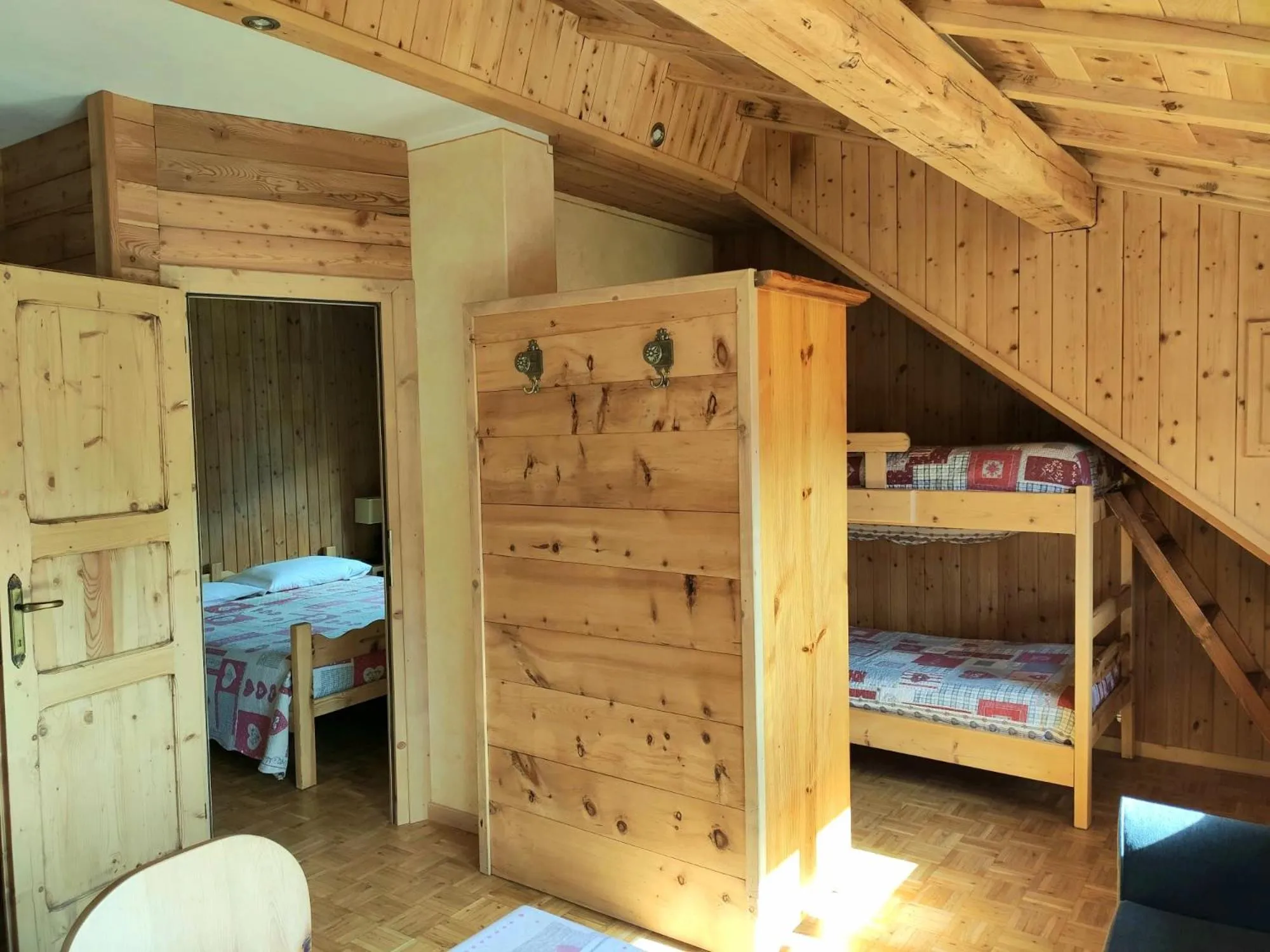 Photo of the whole room, Bed in Residence Mirage