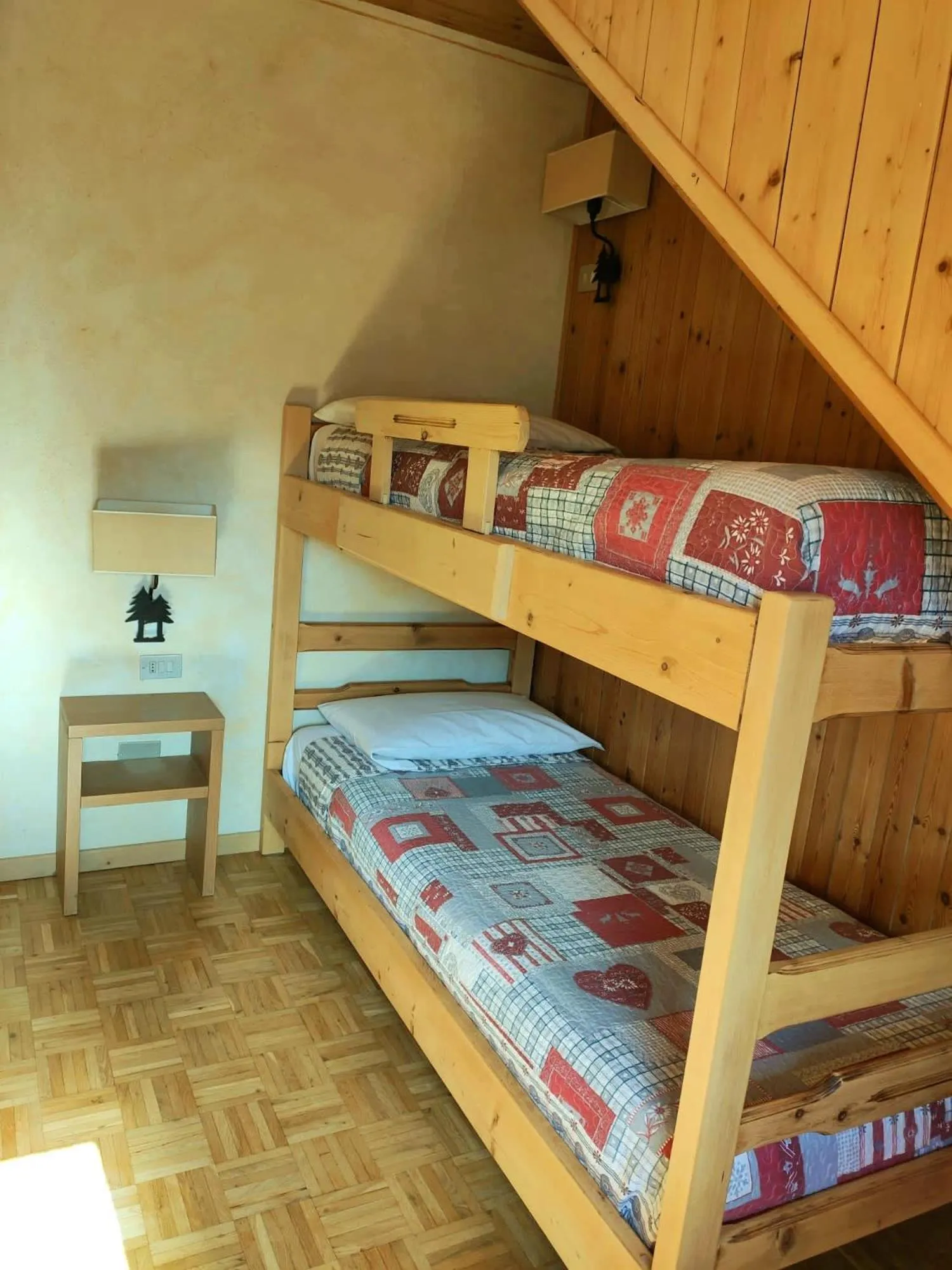 bunk bed, Bed in Residence Mirage