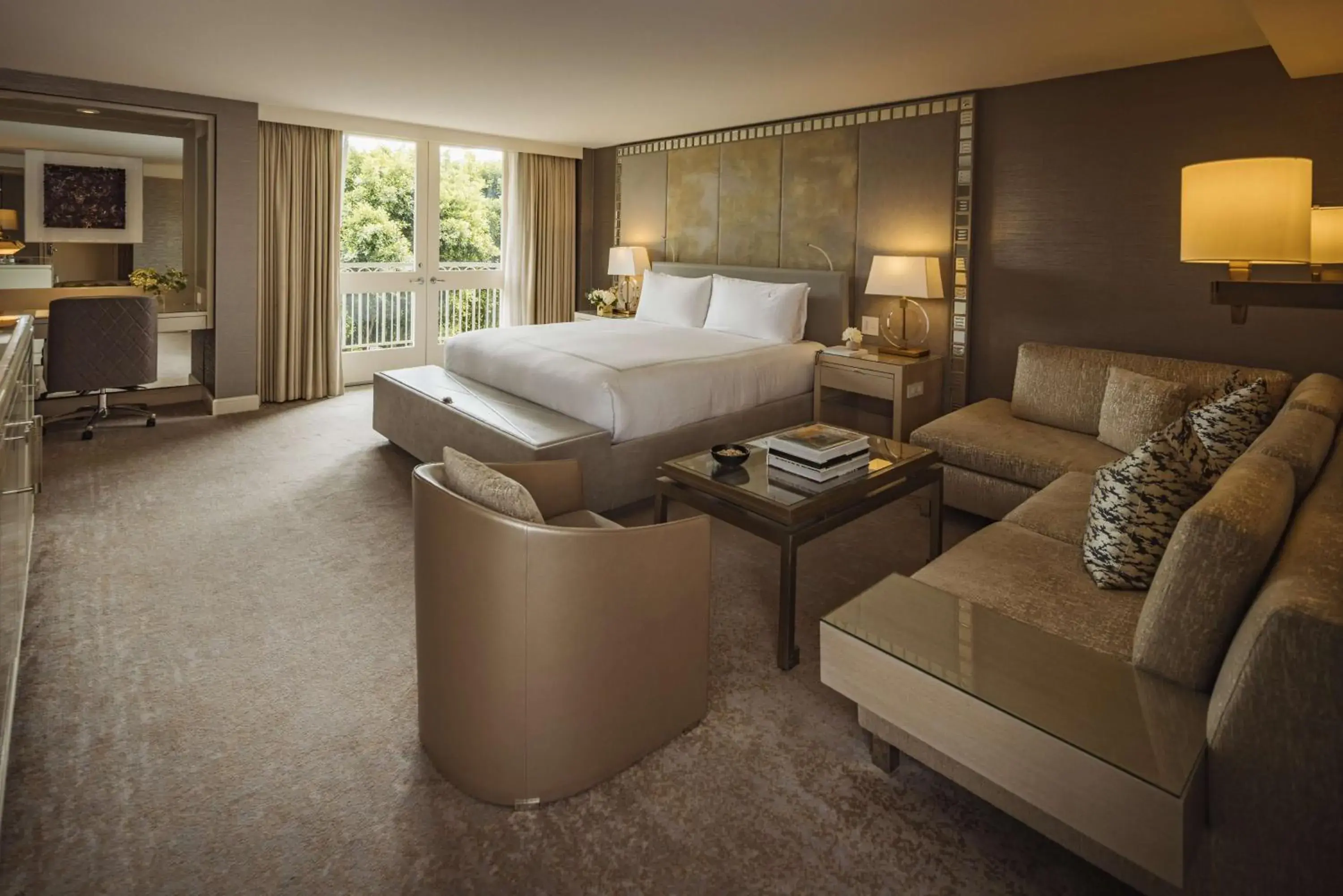 Bedroom, Bed in L'Ermitage Beverly Hills Bedroom, Bed in L'Ermitage Beverly Hills