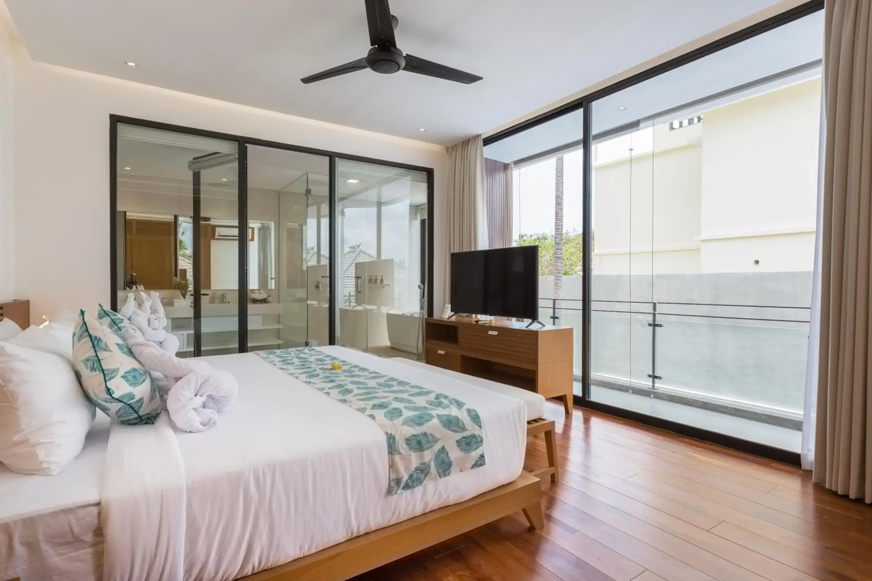 Four-Bedroom Villa with Private Pool in Villa Damar Canggu by Nagisa Bali Four-Bedroom Villa with Private Pool in Villa Damar Canggu by Nagisa Bali