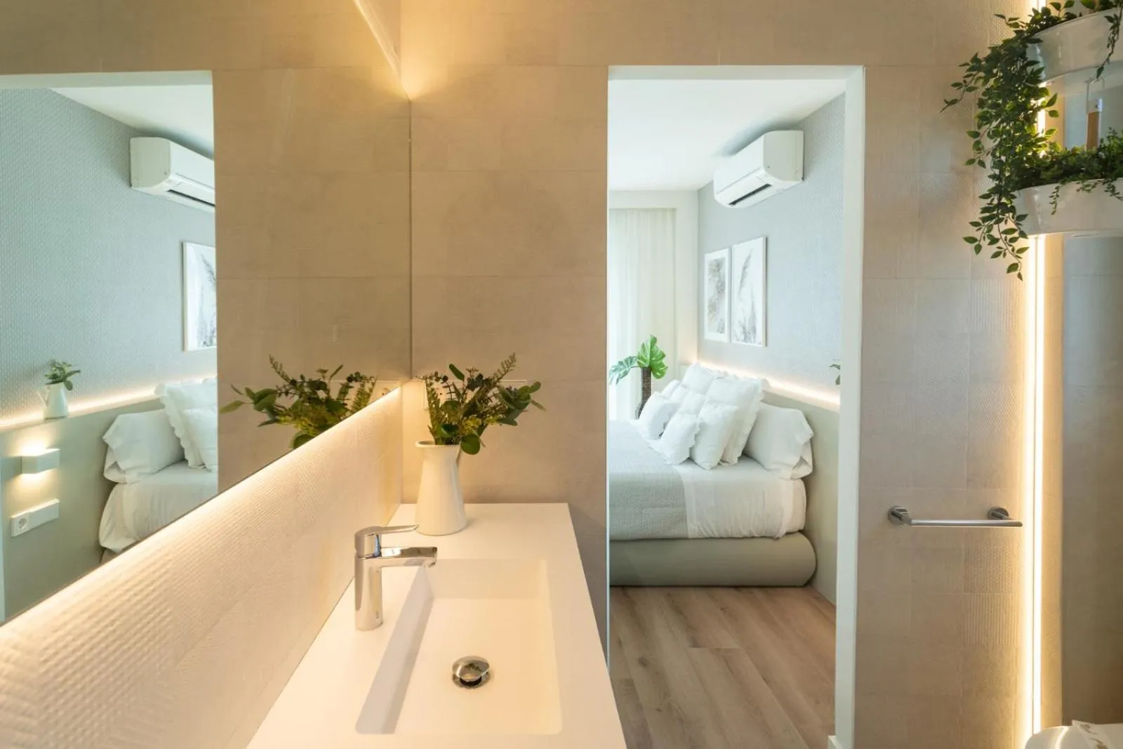 Bathroom, Bed in Hotel Rural Tierras del Cid