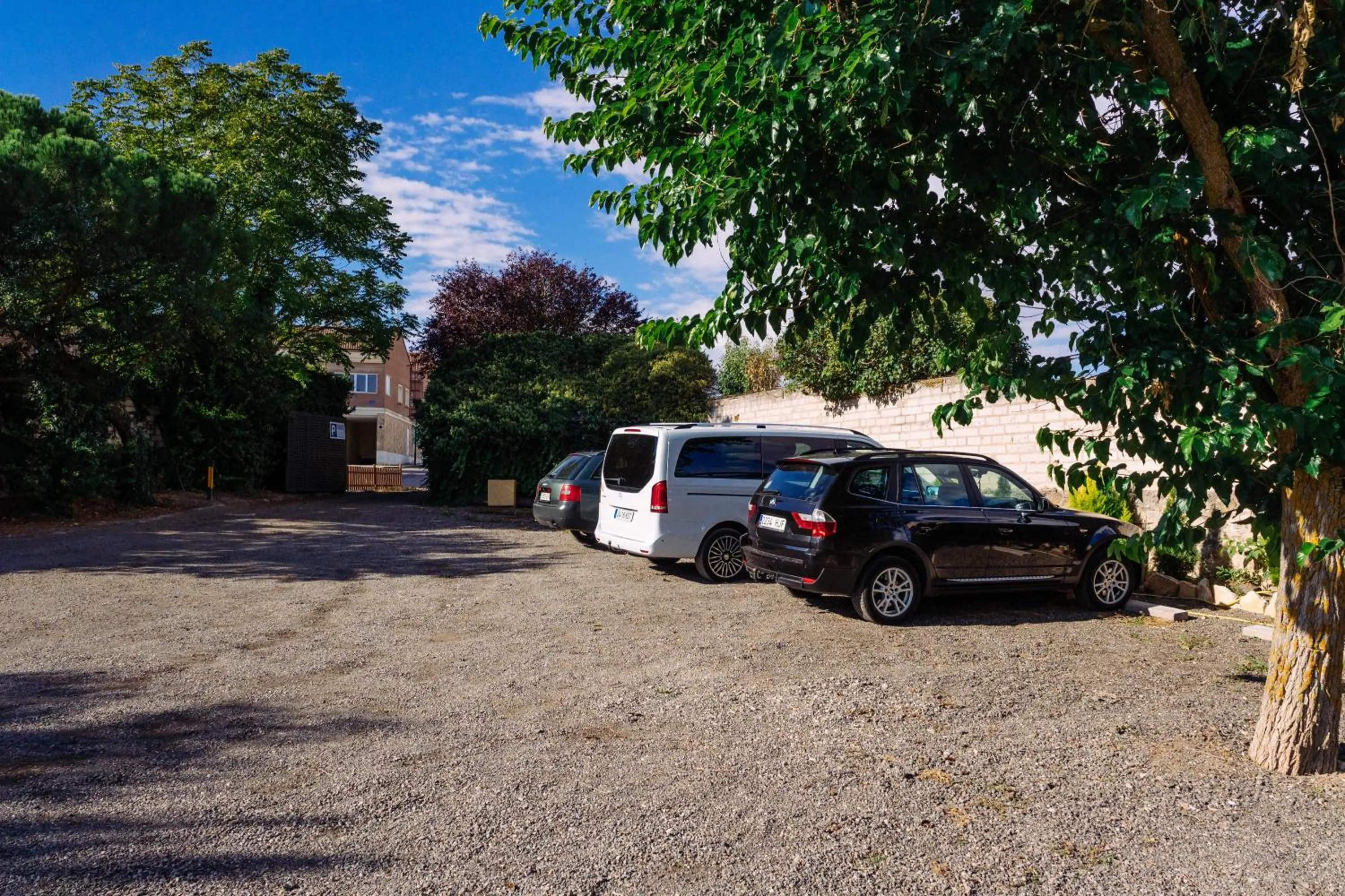 Parking in Hotel Rural Tierras del Cid