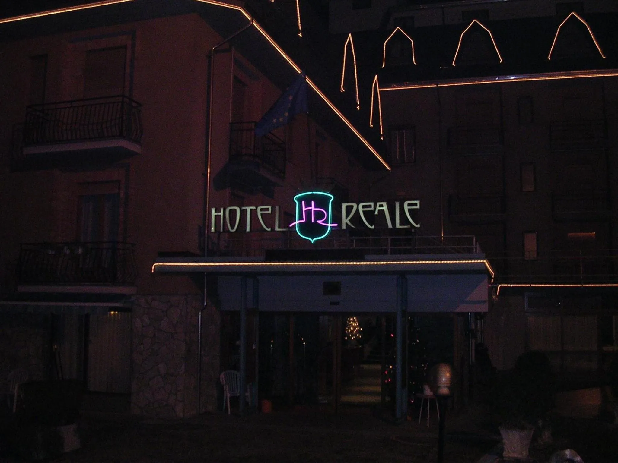 Logo/Certificate/Sign in Hotel Reale