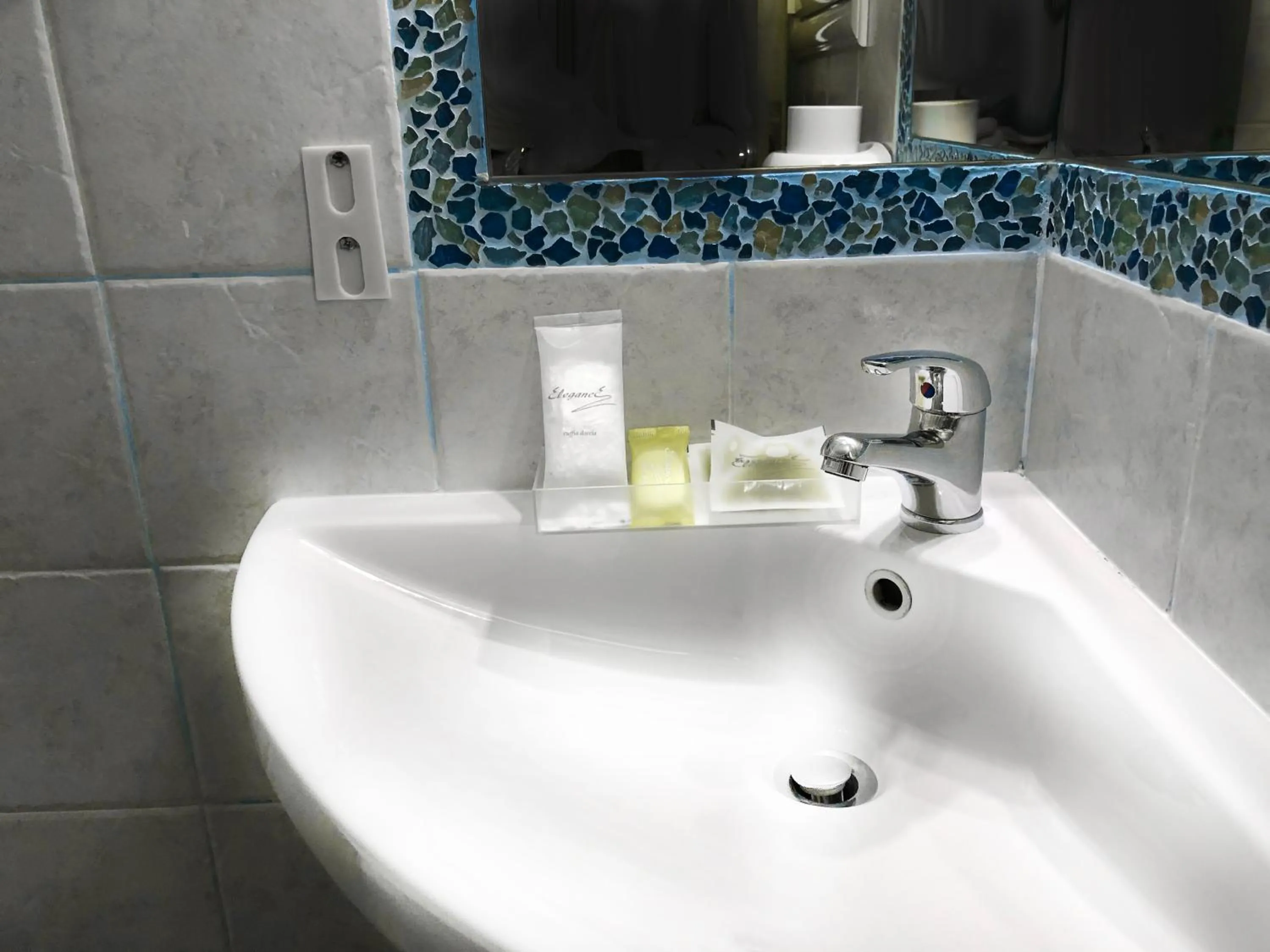 Bathroom in Hotel I Colori Del Mare