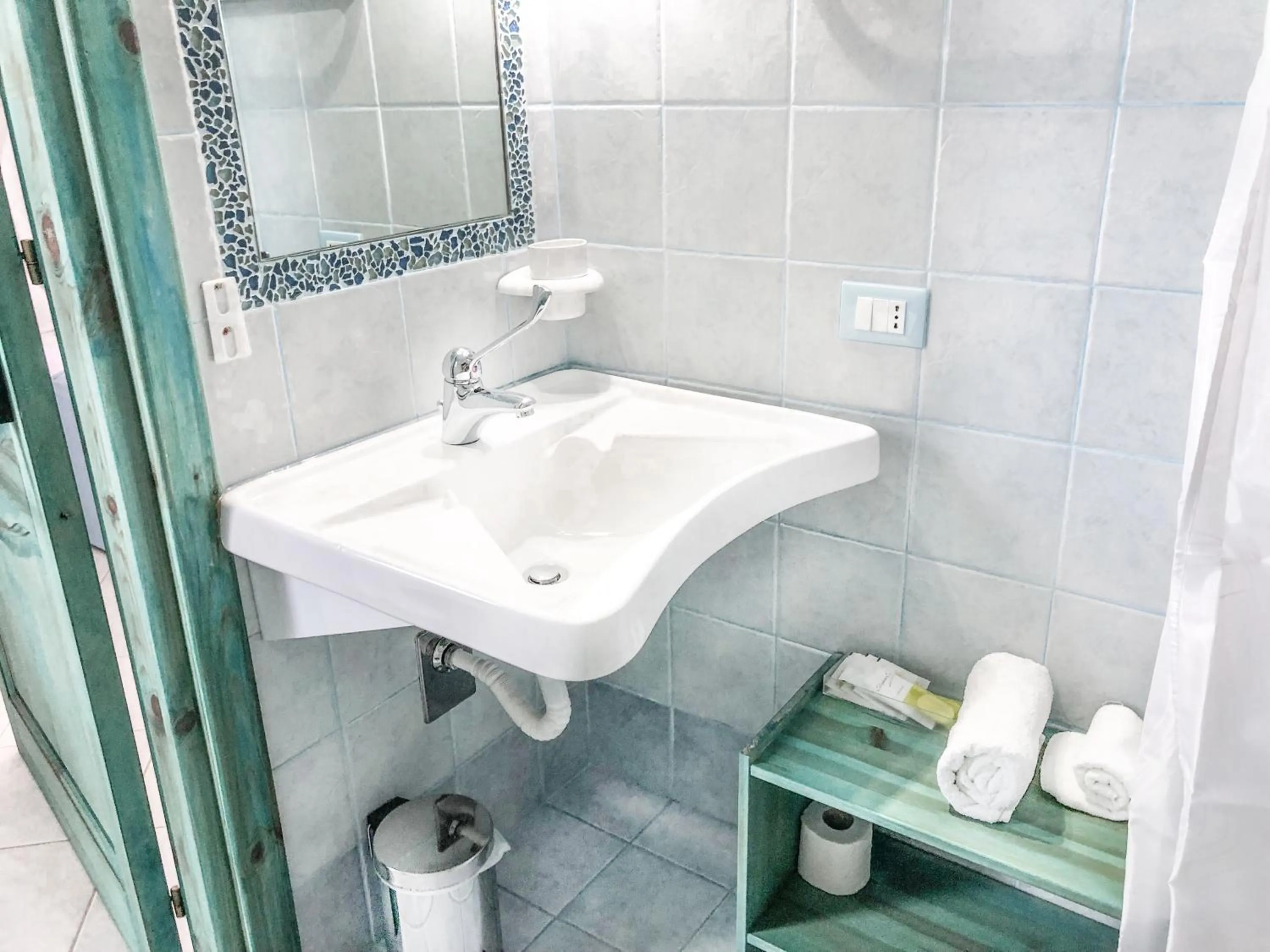 Bathroom in Hotel I Colori Del Mare