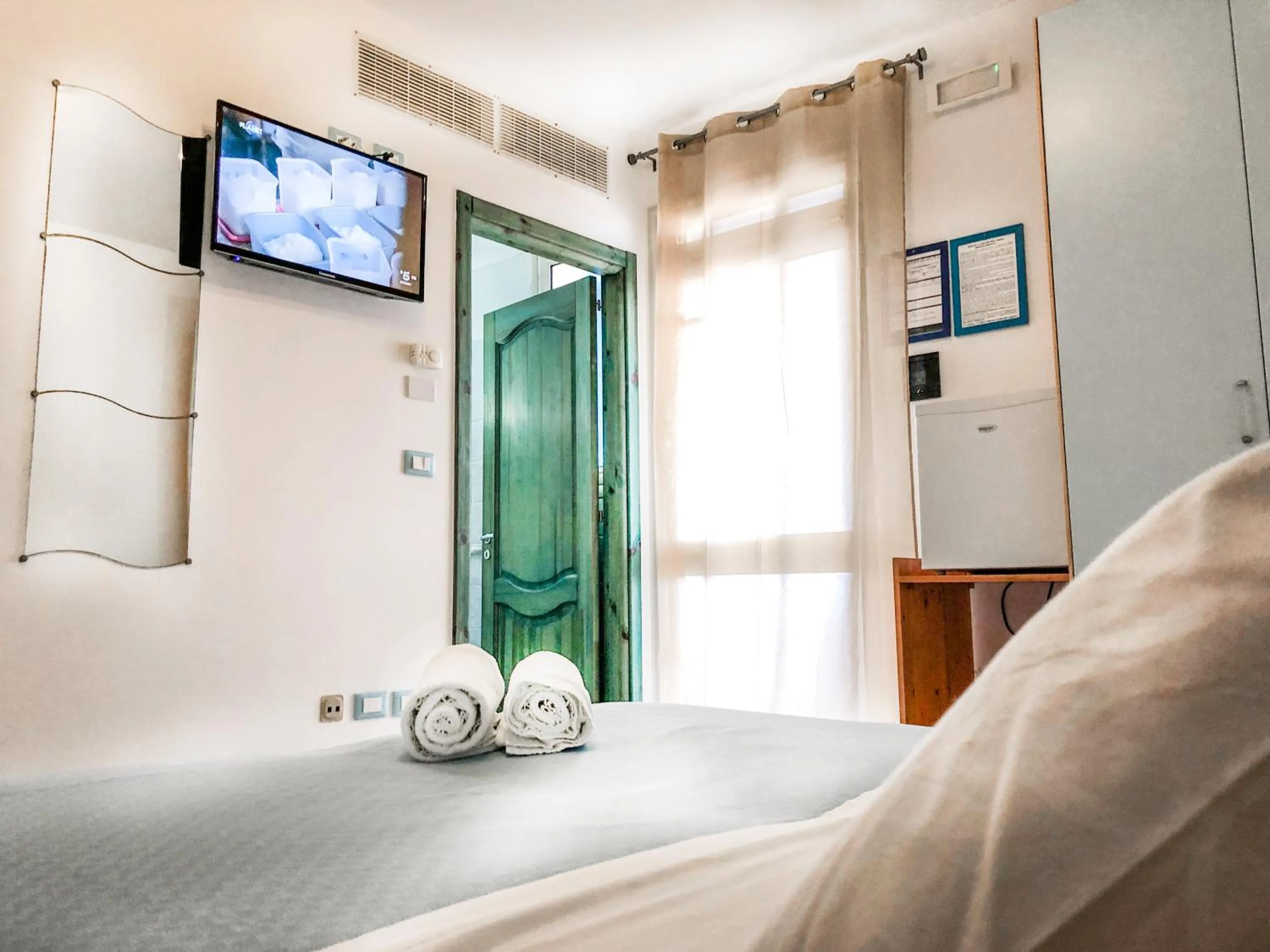 TV and multimedia, Bed in Hotel I Colori Del Mare