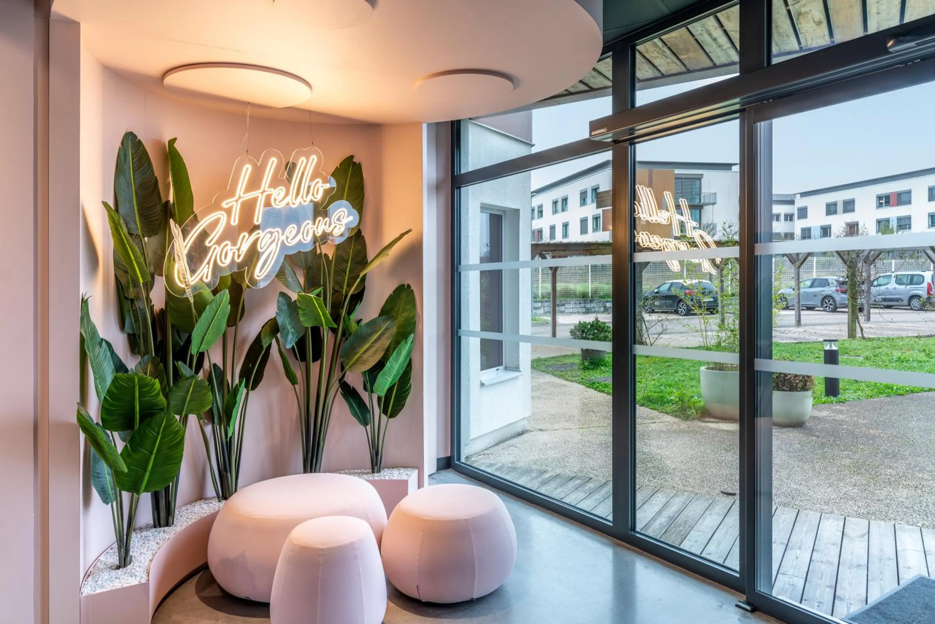 Lobby or reception in Ibis Styles Dijon Nord Valmy