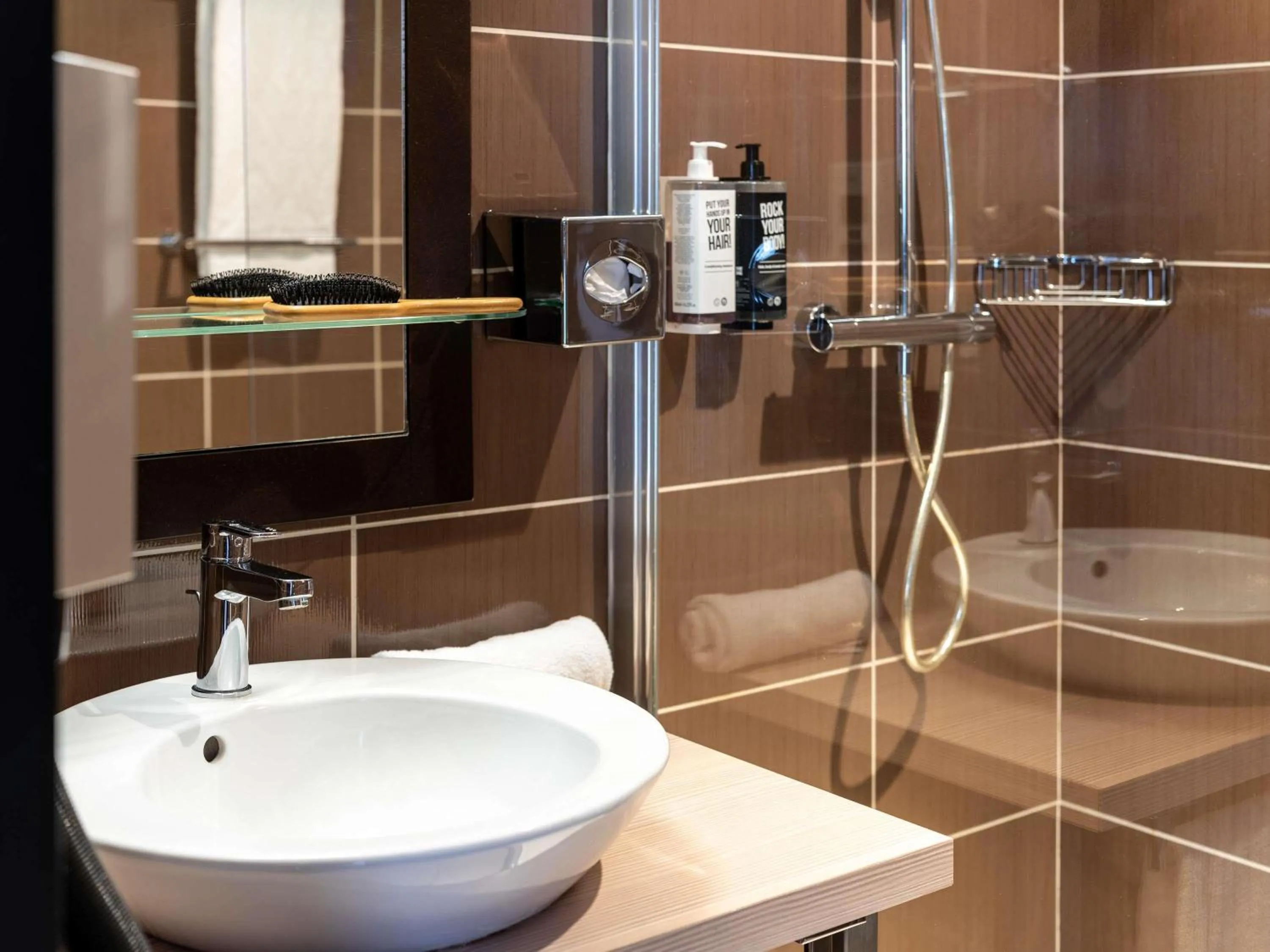 Bedroom in Ibis Styles Dijon Nord Valmy