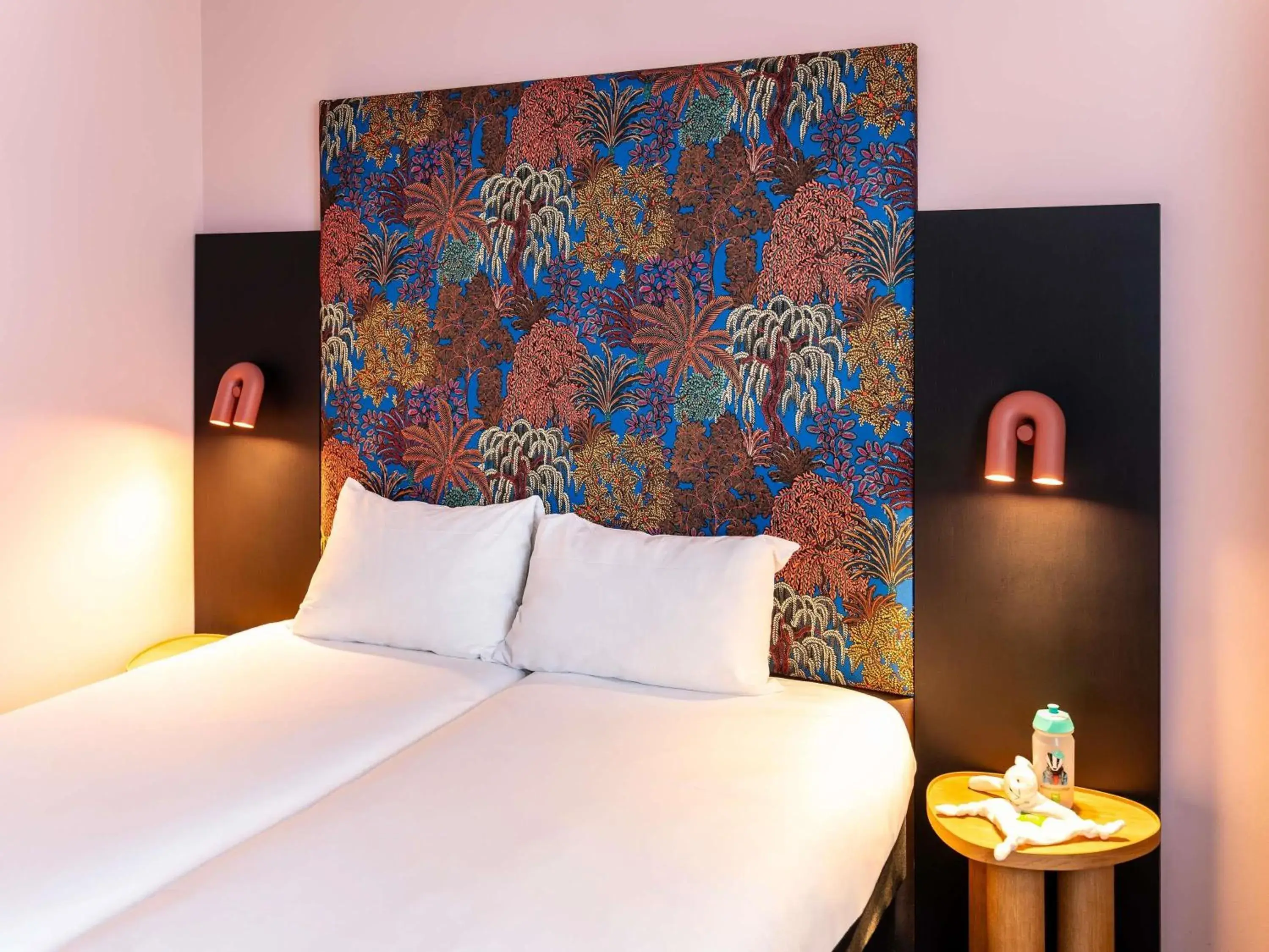 Bedroom, Bed in Ibis Styles Dijon Nord Valmy Bedroom, Bed in Ibis Styles Dijon Nord Valmy