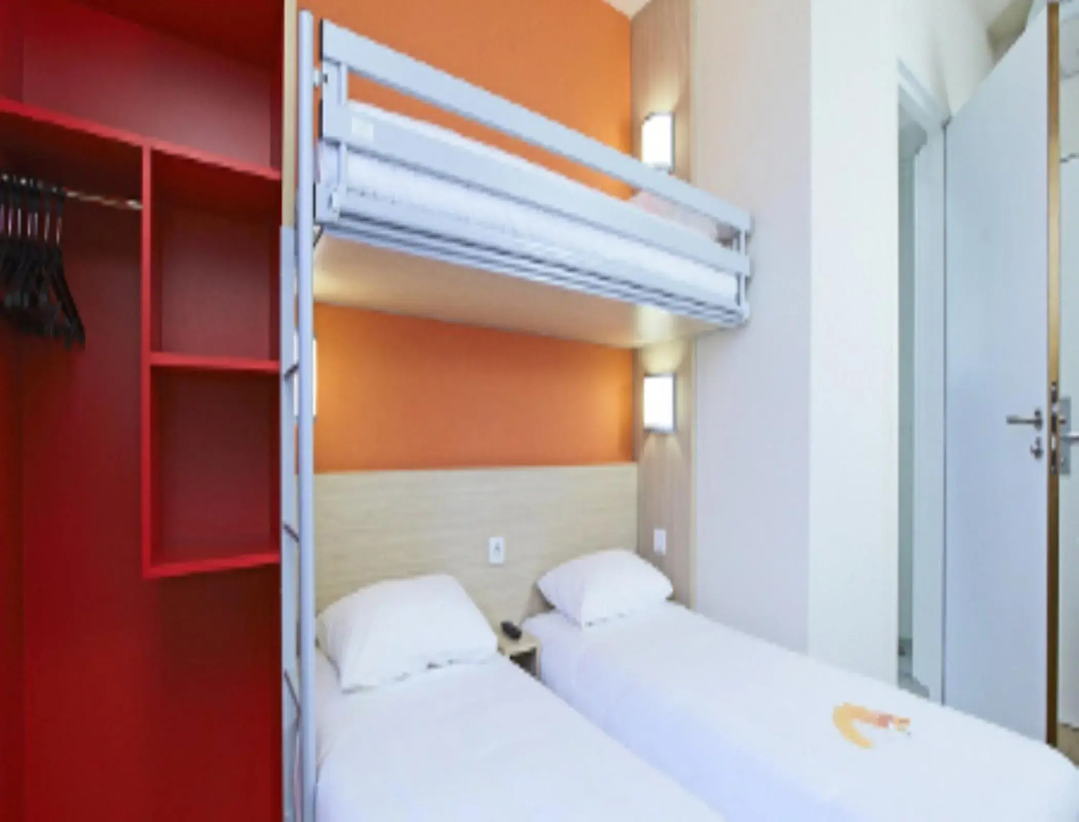 Bed in The Originals Access,Tendance Hôtel, Saint-Etienne Bed in The Originals Access,Tendance Hôtel, Saint-Etienne