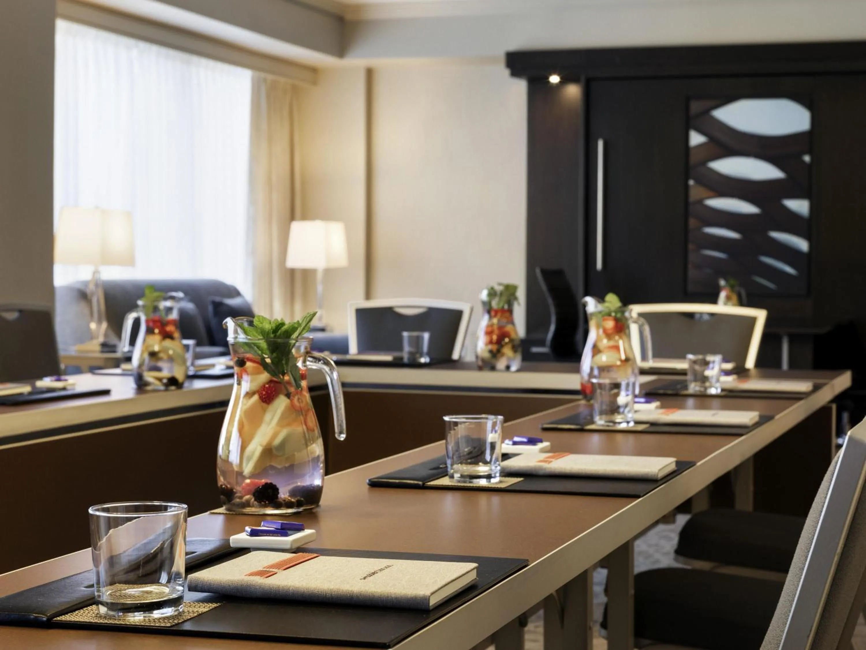 Meeting/conference room in Swissotel Chicago