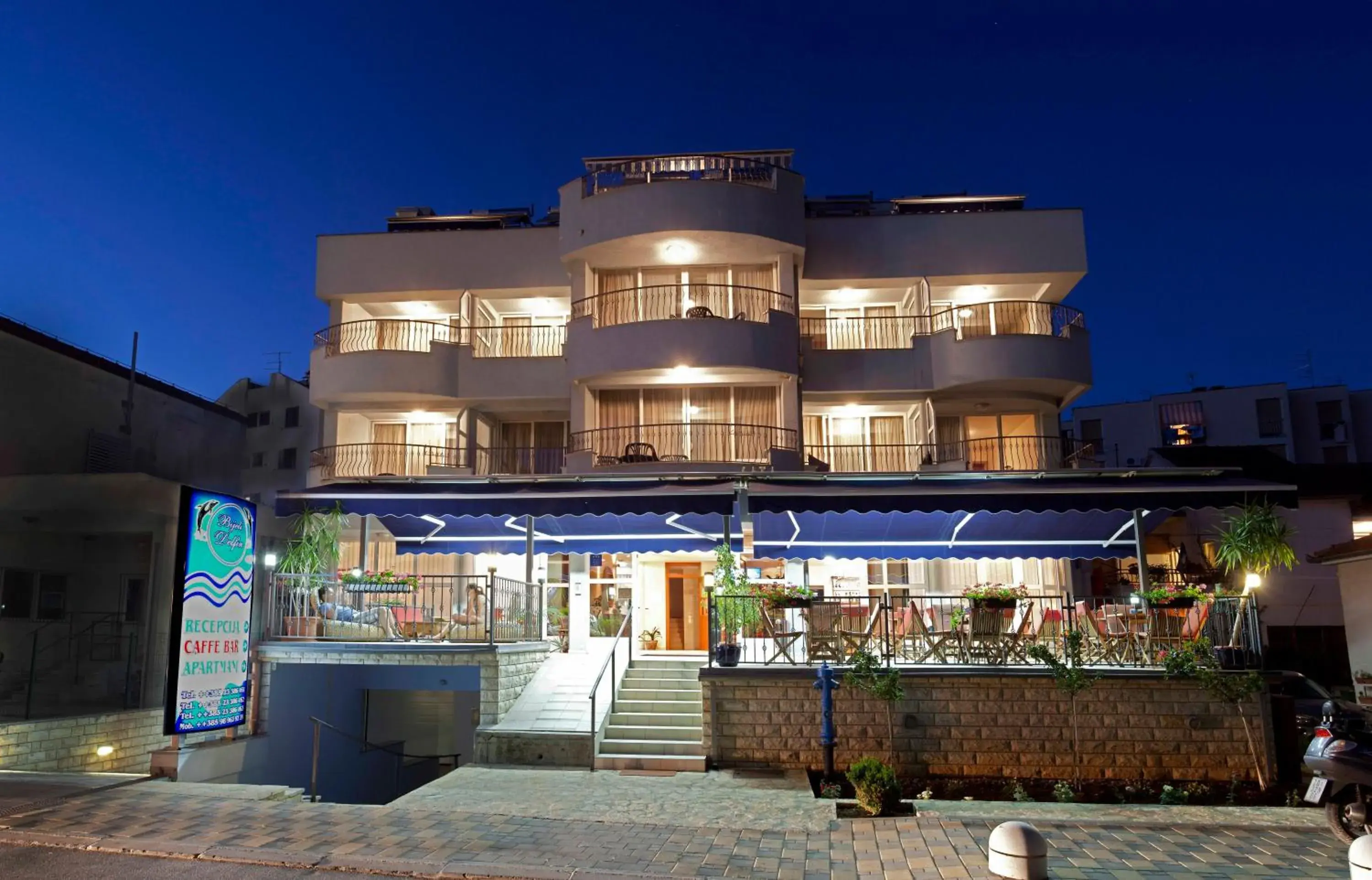 Studio Apartmani Bijeli Delfin Studio Apartmani Bijeli Delfin
