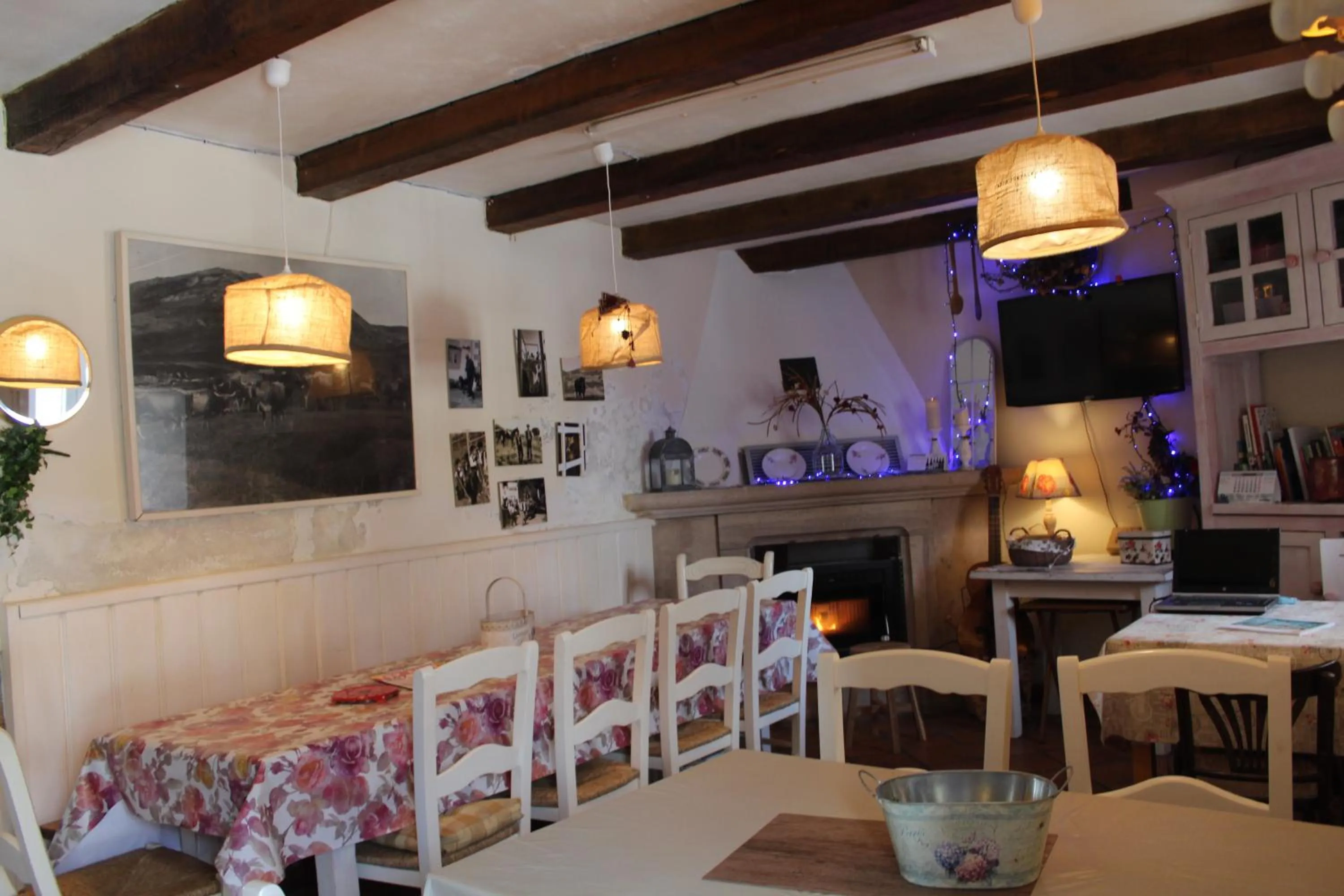 Dining area in vaquero casa rural alquiler completo