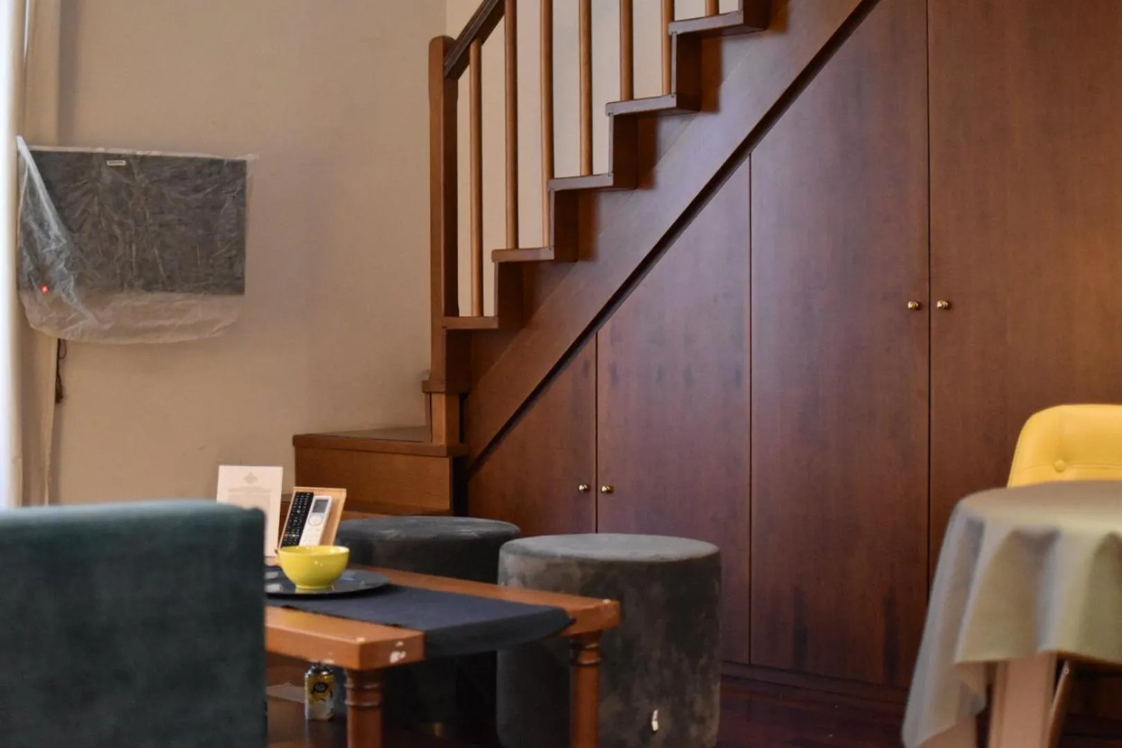 Living room in queen 24