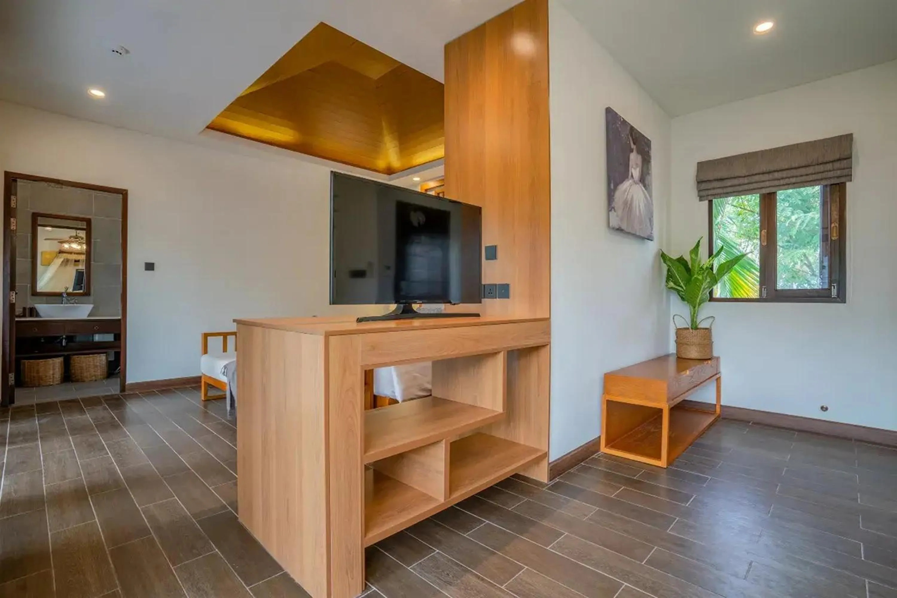 TV and multimedia in Lanna Deer Resort Chiang Mai