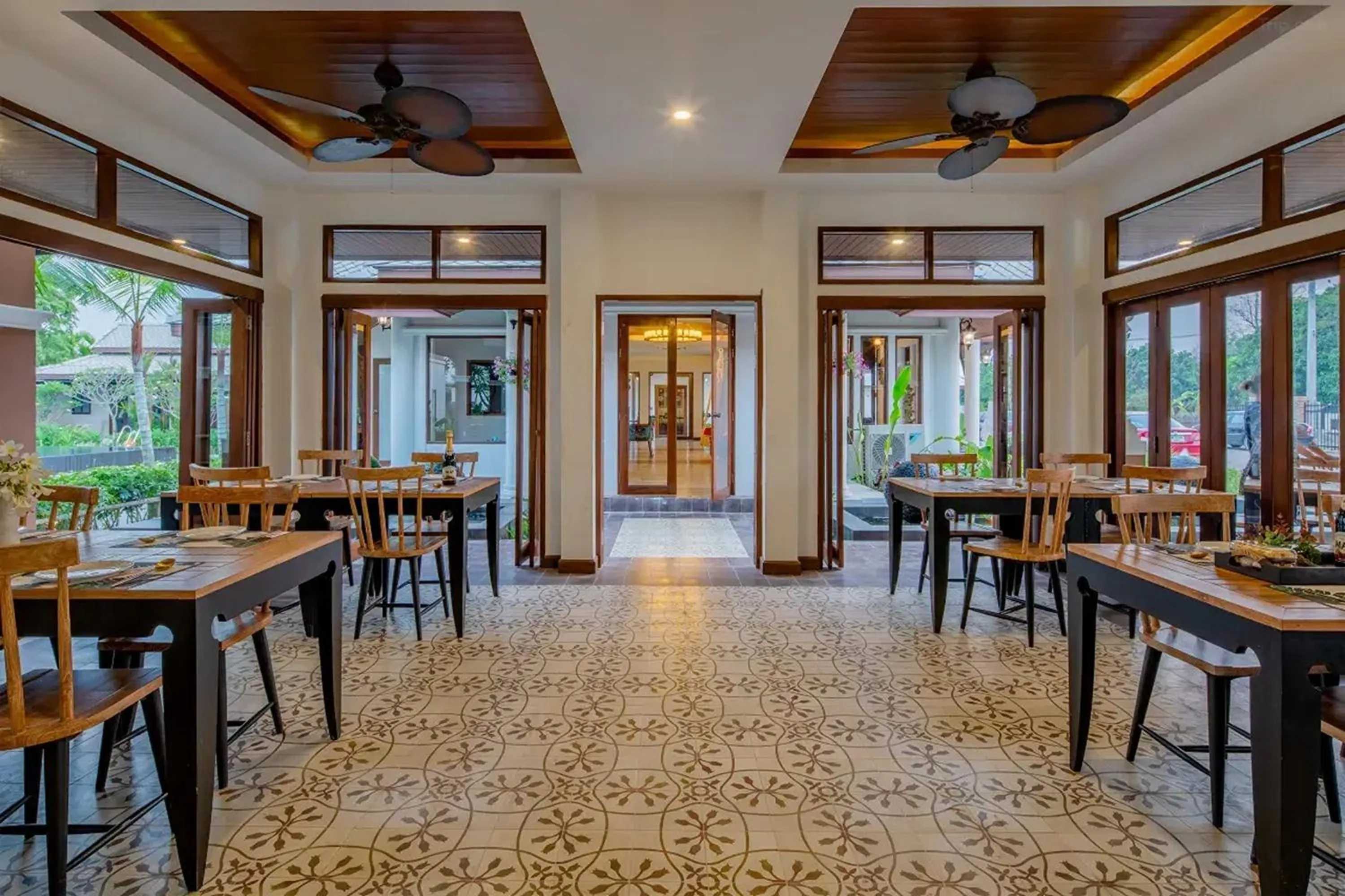 Restaurant/places to eat in Lanna Deer Resort Chiang Mai