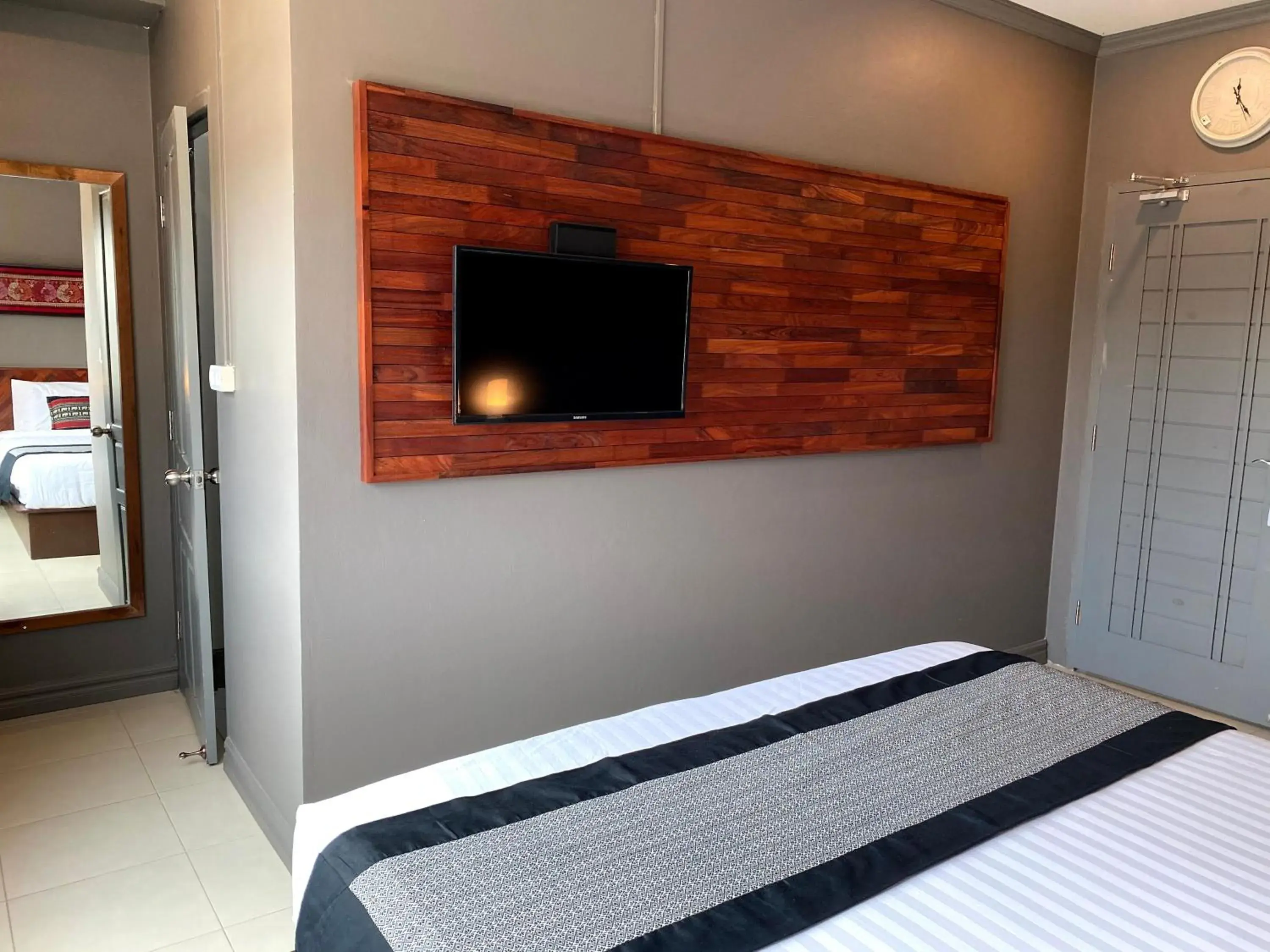 Bed in Patuxay Place Bed in Patuxay Place