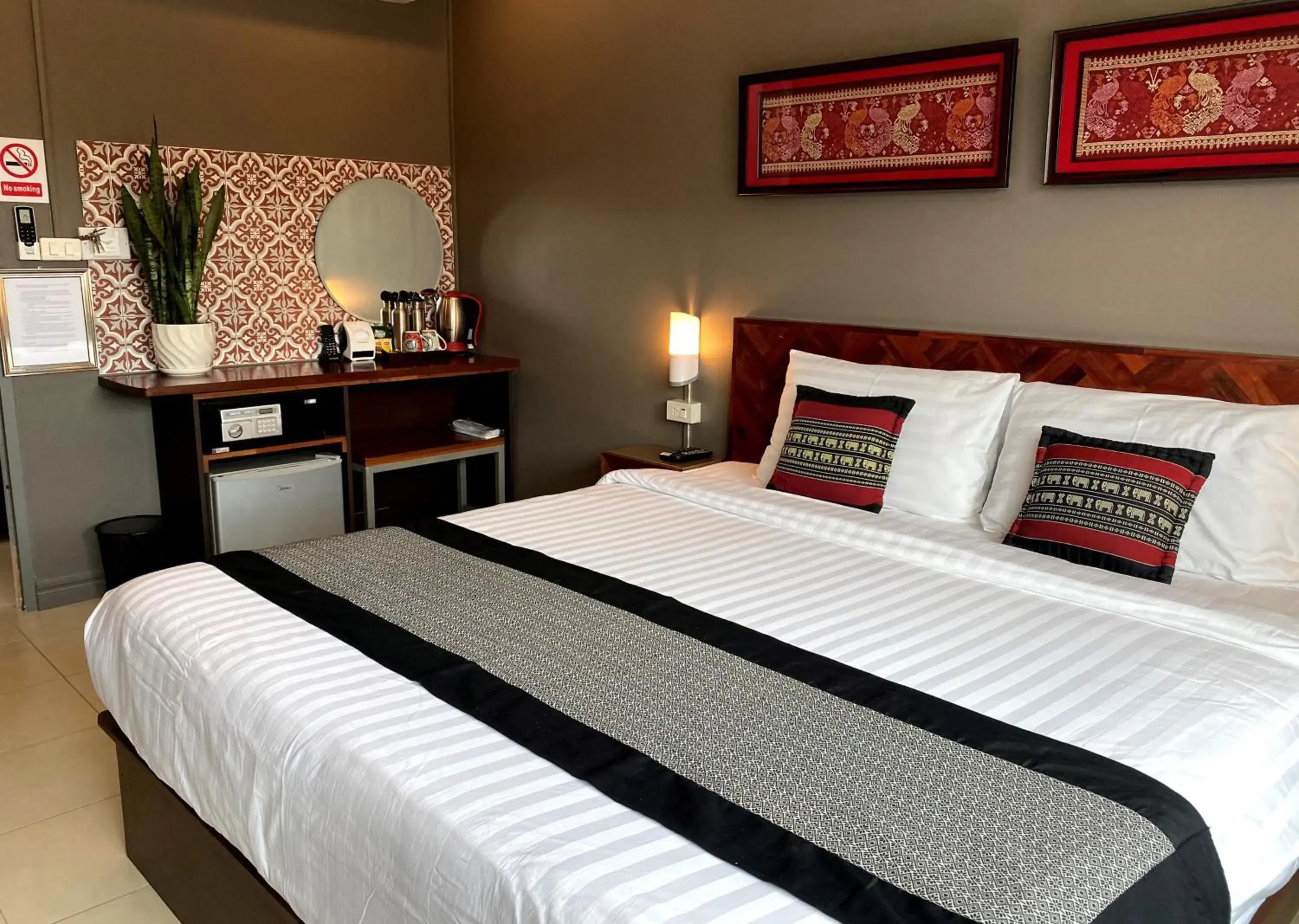 Bed in Patuxay Place Bed in Patuxay Place