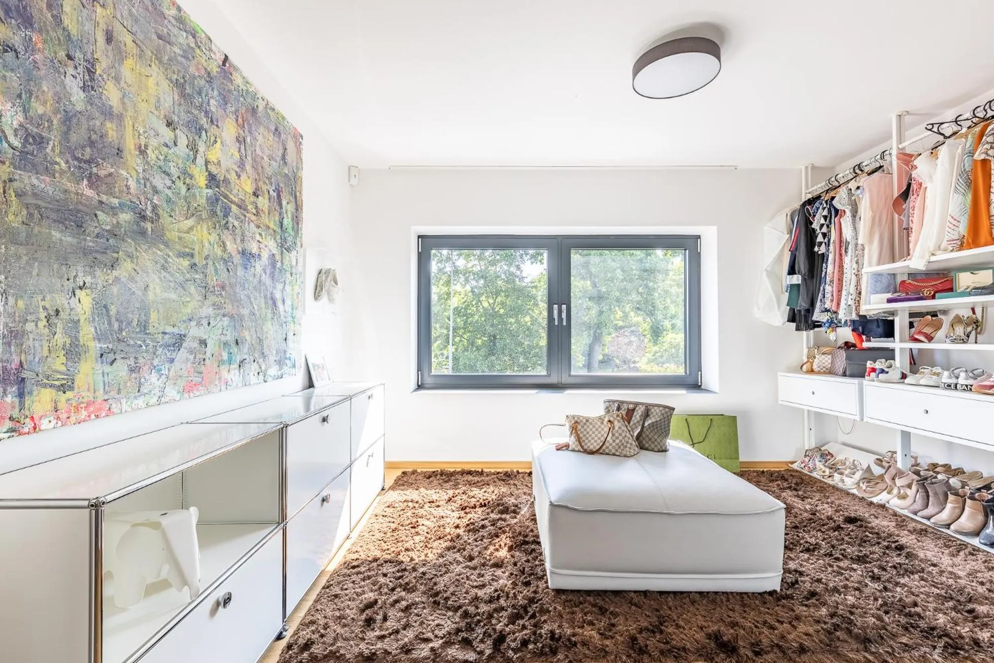 wardrobe in B26 Apartments - Unterwegs zu Hause