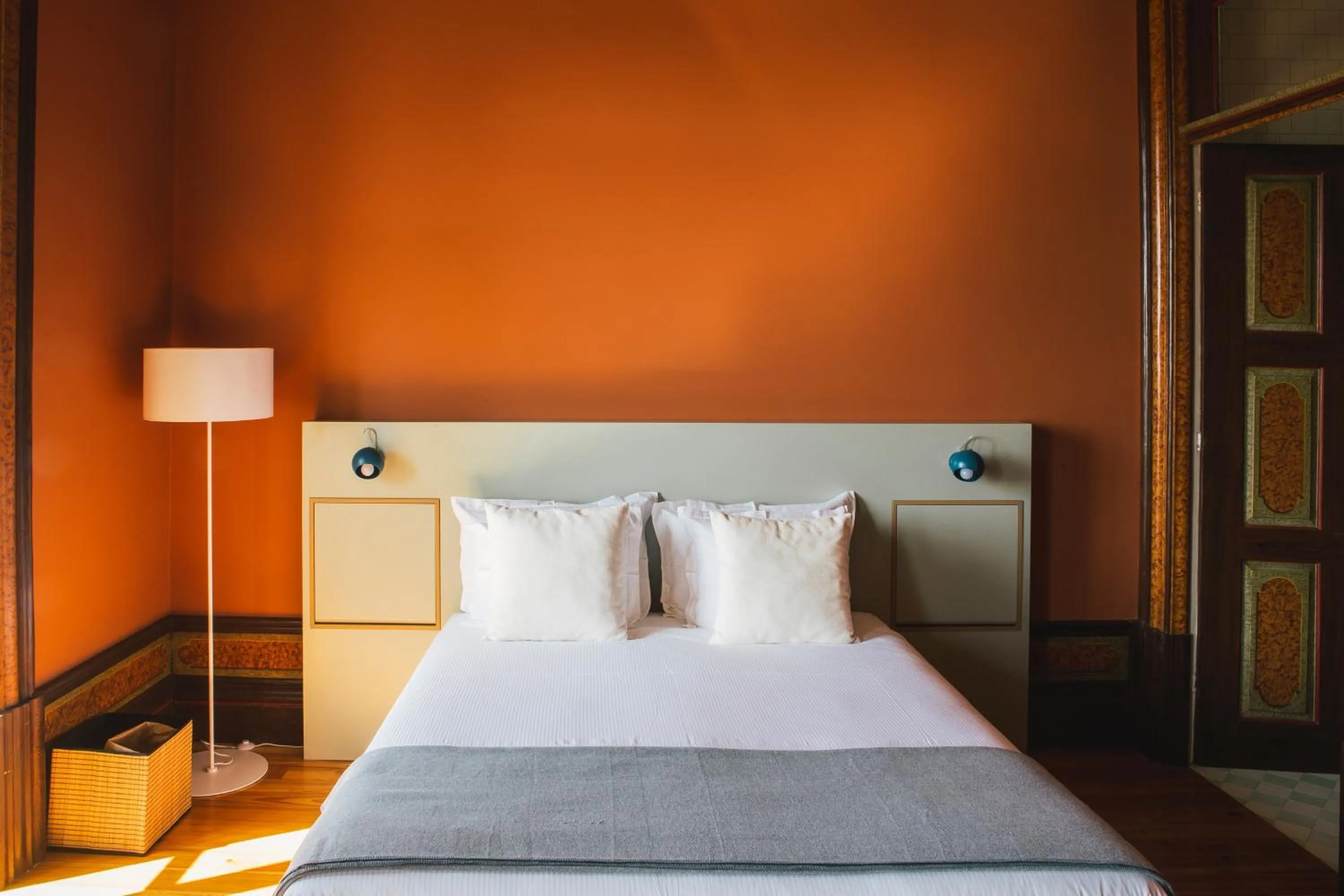 Bed in Menina Colina Guesthouse