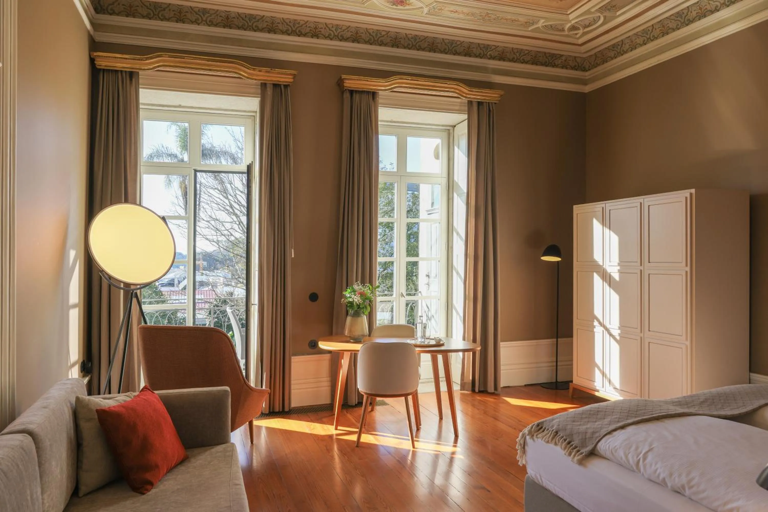 Bed in Menina Colina Guesthouse