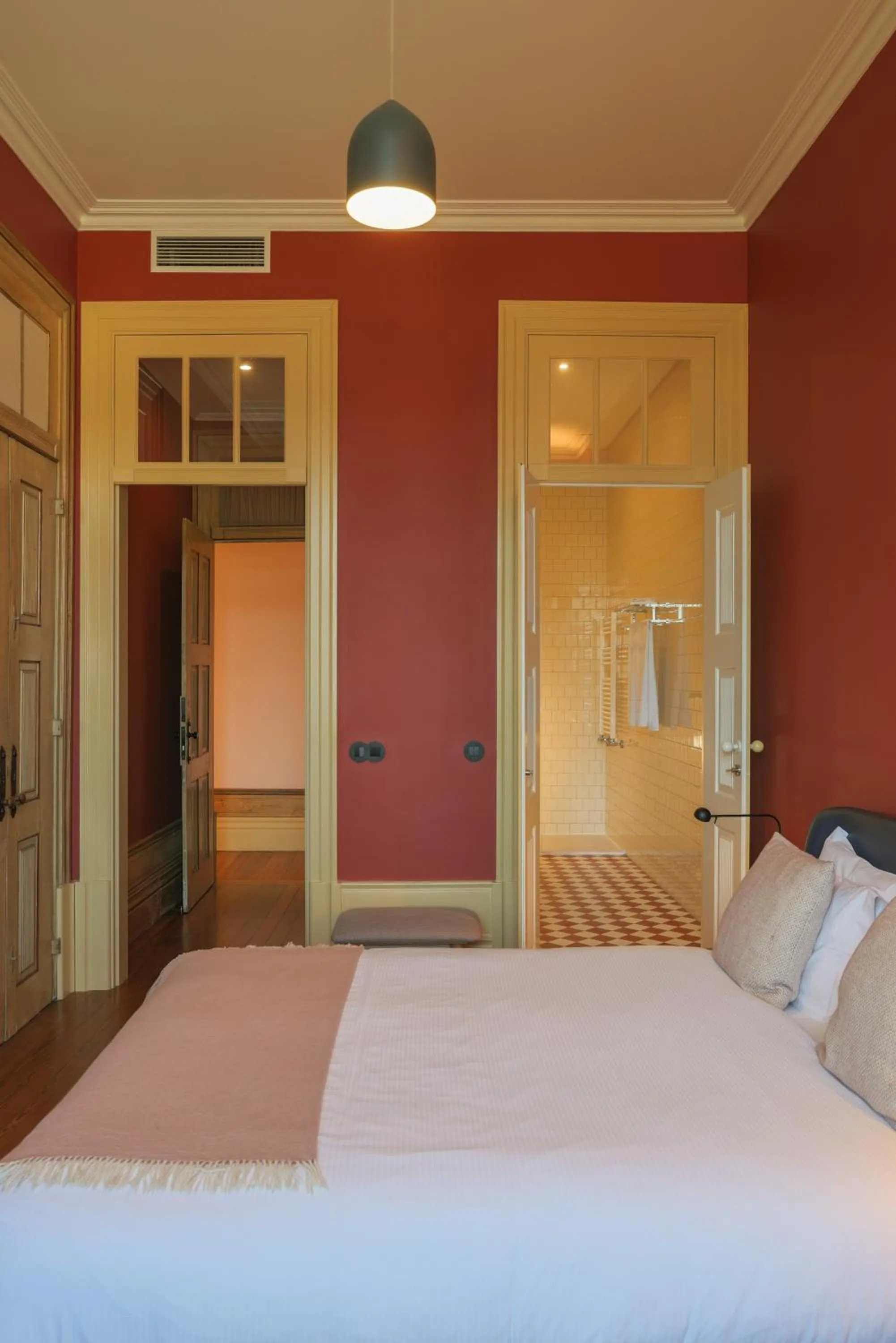 Bed in Menina Colina Guesthouse