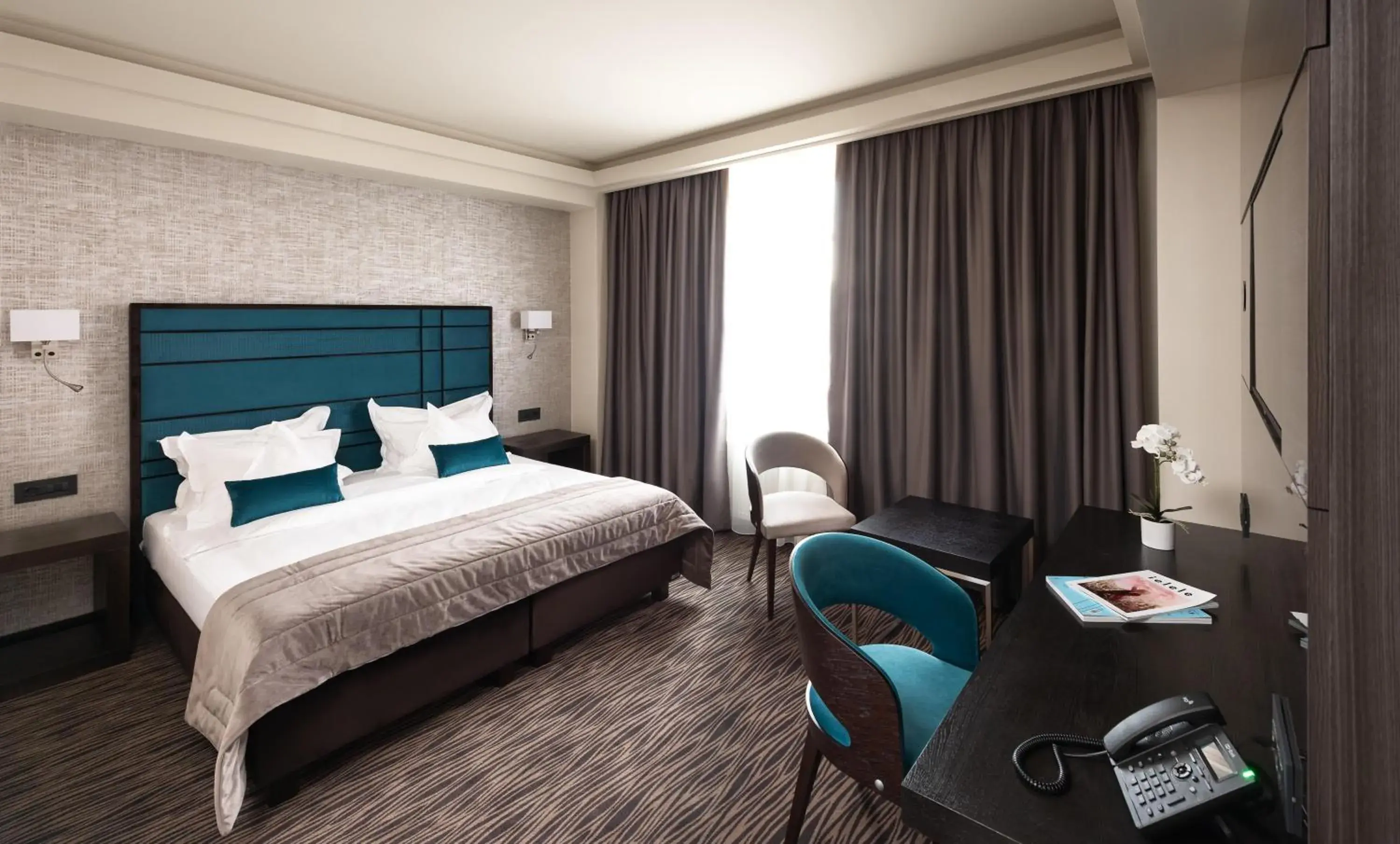 Deluxe Double Room in Old Town Hotel Deluxe Double Room in Old Town Hotel