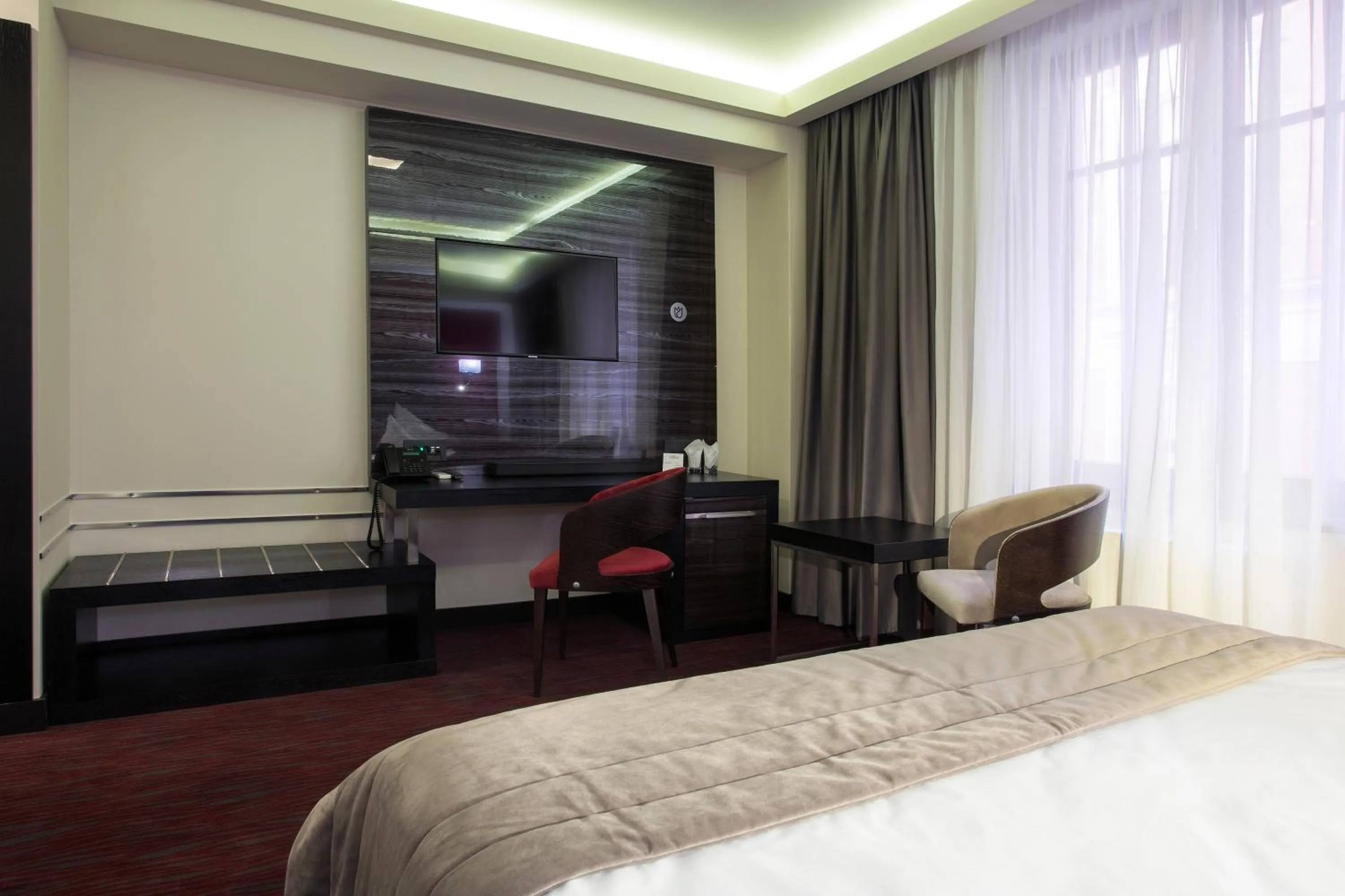 Coffee/tea facilities, Bed in Old Town Hotel