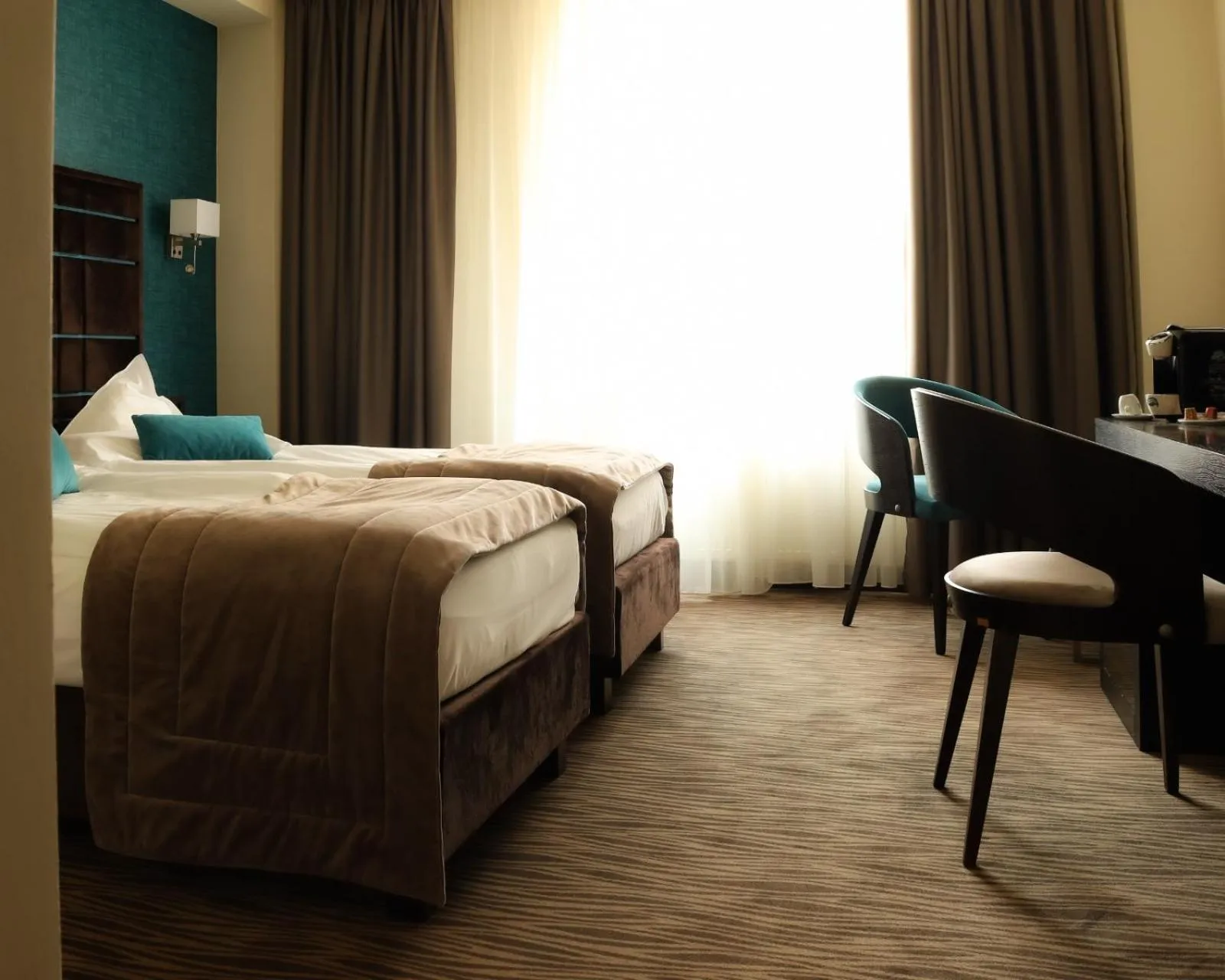 Bedroom, Bed in Old Town Hotel