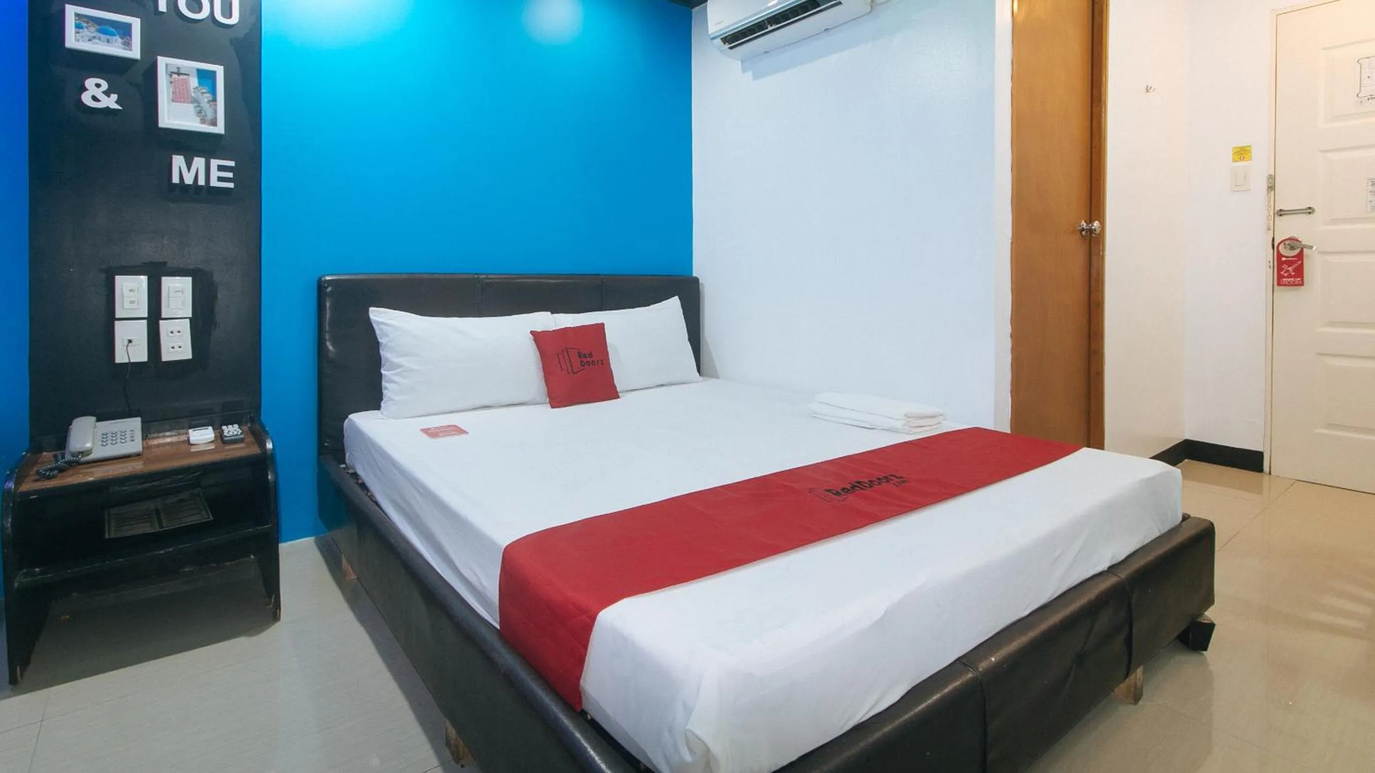 Photo of the whole room, Bed in RedDoorz at Ranchotel Bayanan Alabang