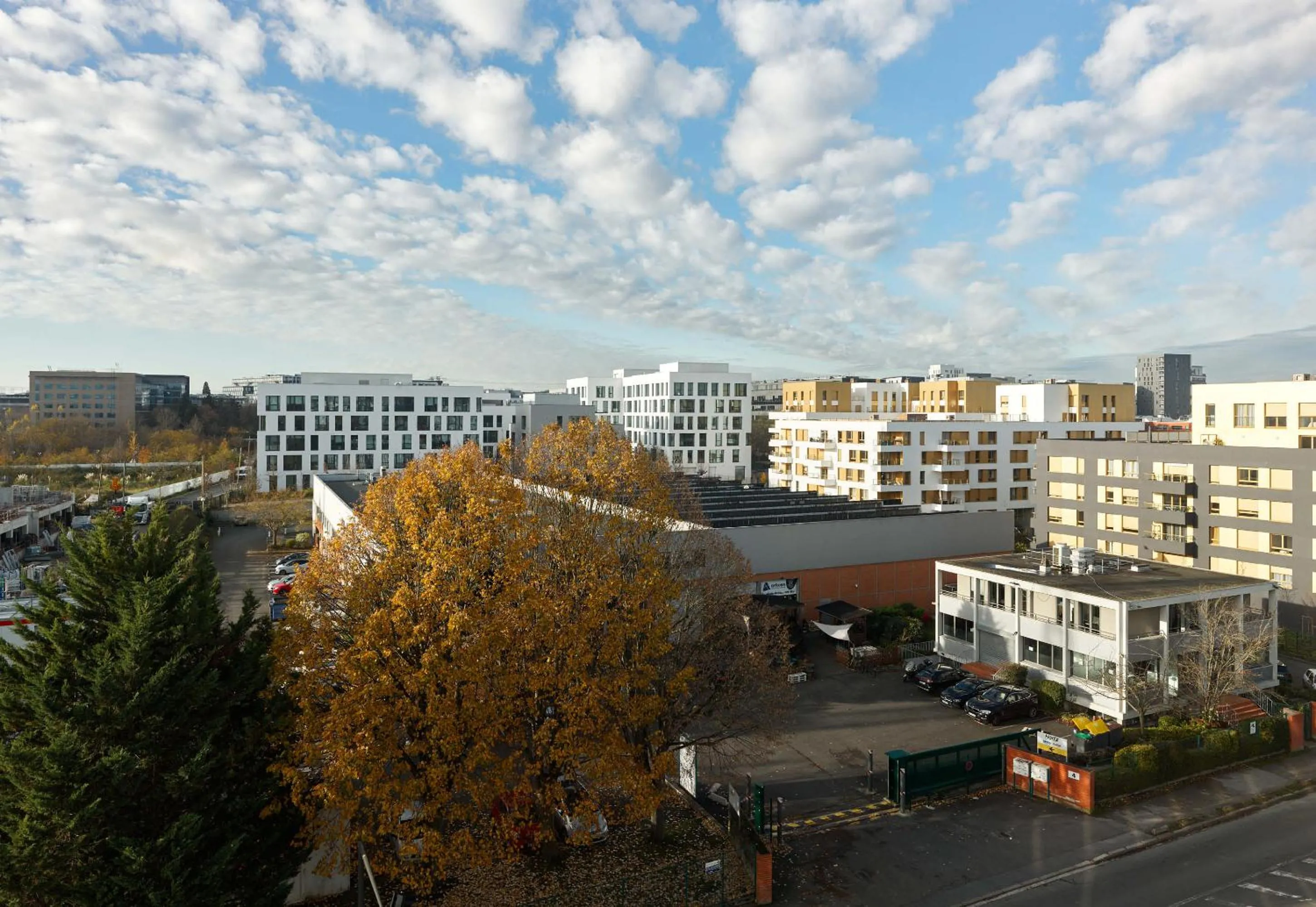 City view in B&B HOTEL Massy Gare TGV