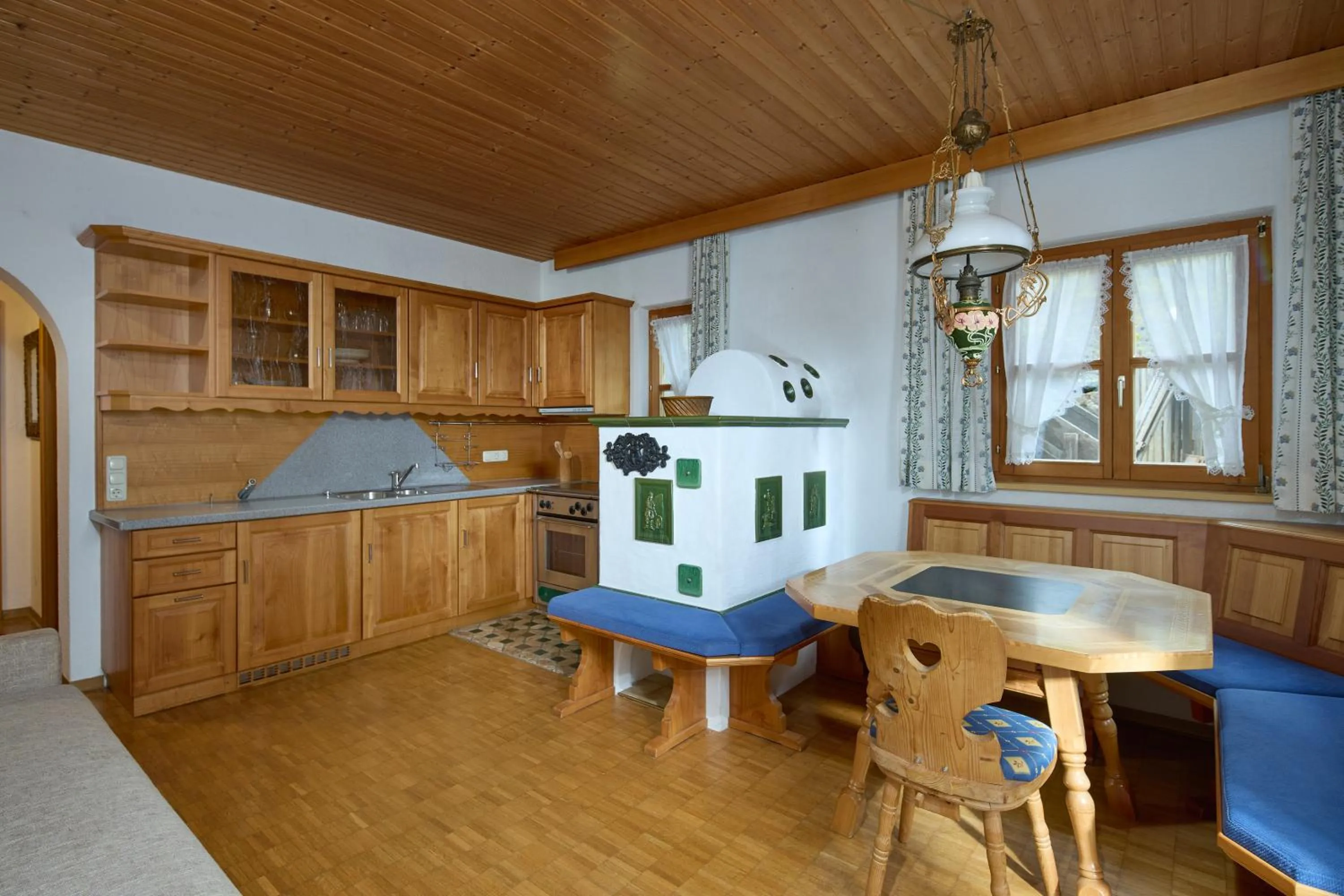 Alt Montafon Hotel Appartements by Pferd auf Wolke