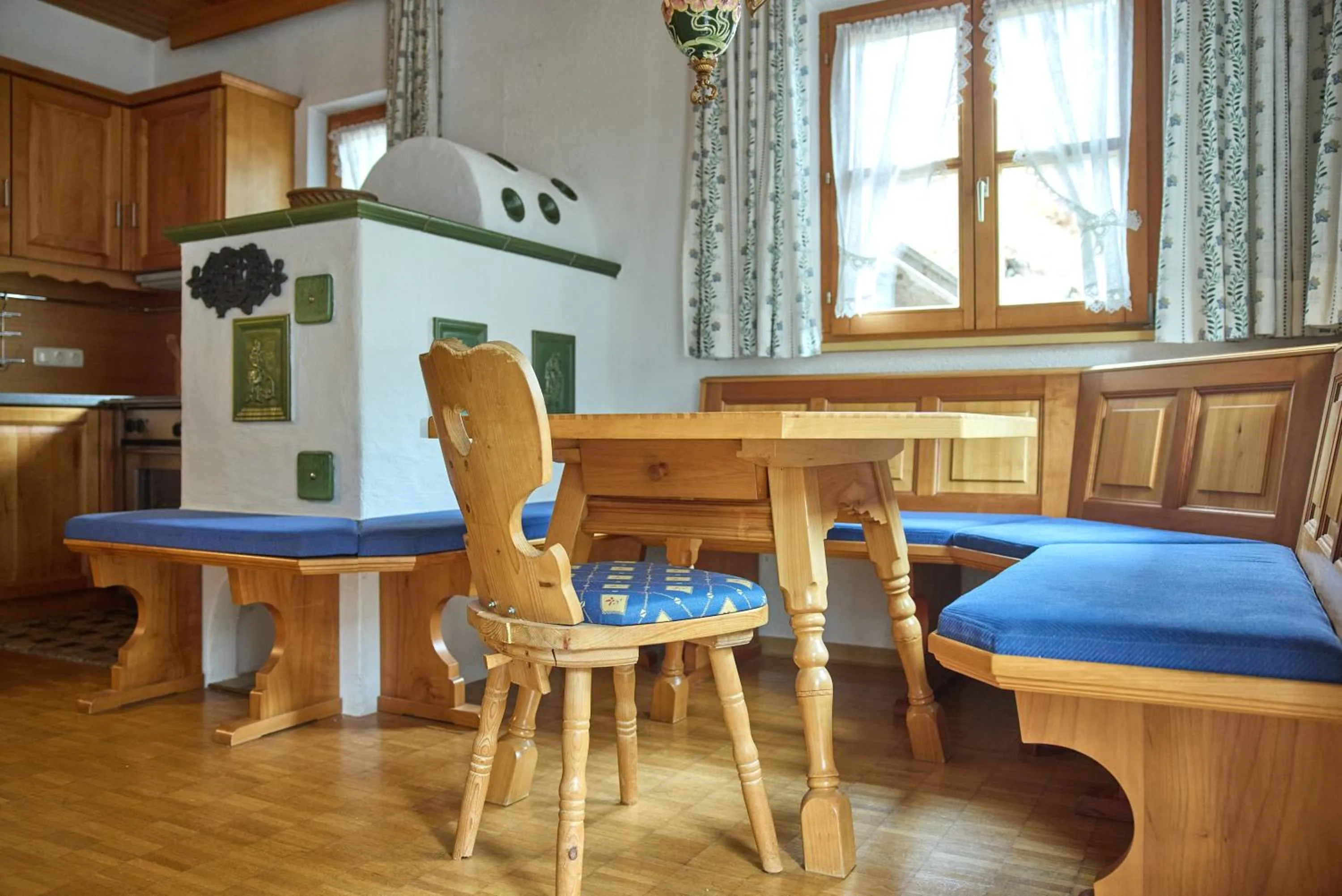 Alt Montafon Hotel Appartements by Pferd auf Wolke